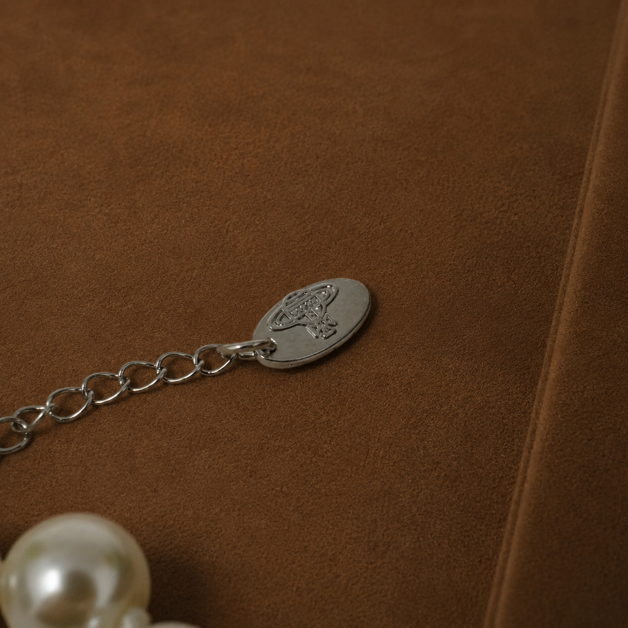 Vivienne Westwood Necklace Single Row Pearl Large Silver Orb Pendant With Box