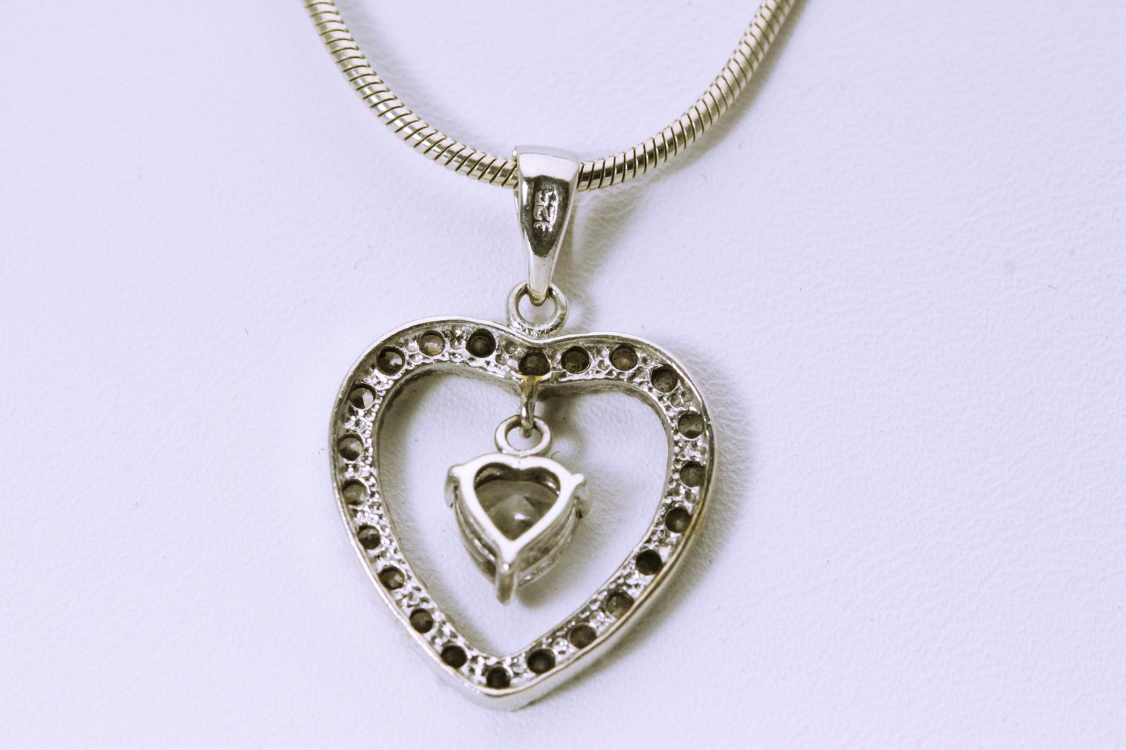 925 Sterling Silver CZ Heart Pendant on a 16″ Serpentine Chain 9.1g (NEC1009)