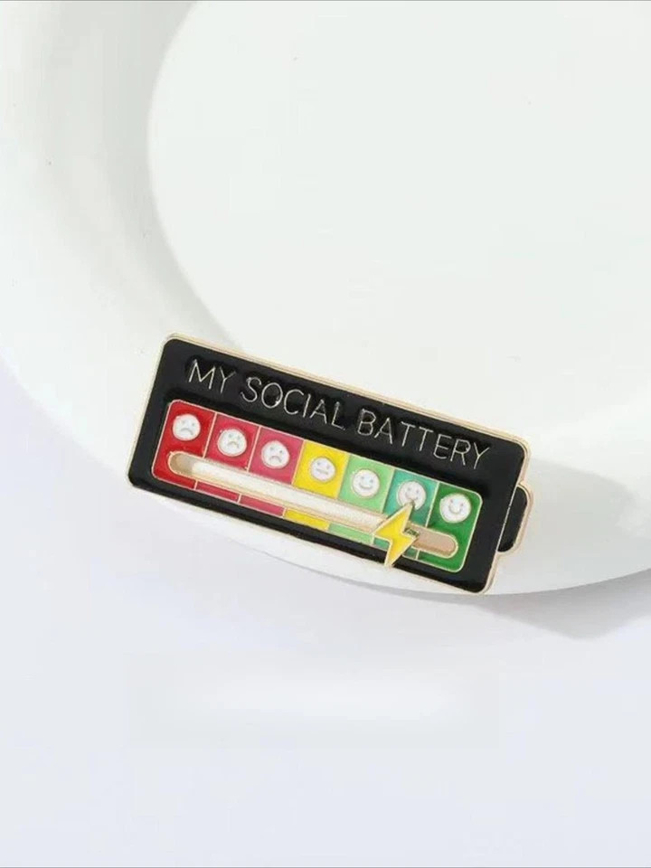 Funny Social Battery Slider Pin – 7-Mood Expression Badge, Cute Interactive Pin