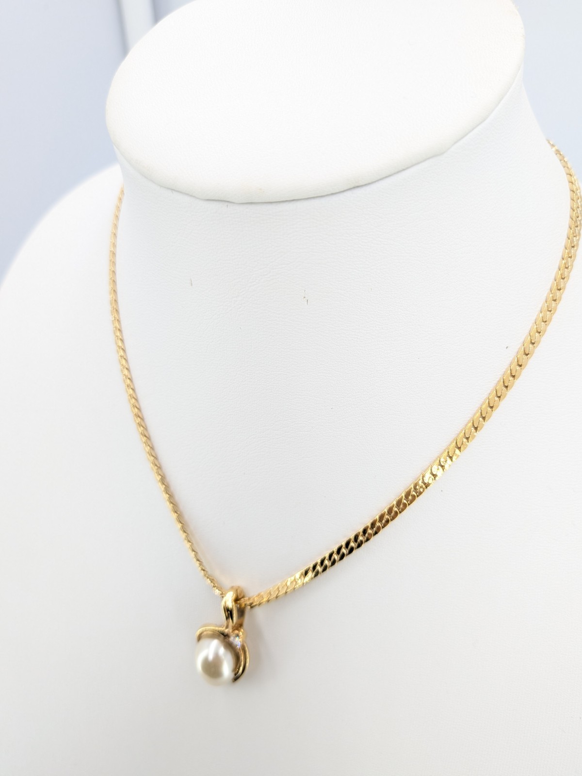 Roman Faux Pearl Pendant Necklace Rhinestone Avon Gold Tone Chain 17 in Signed