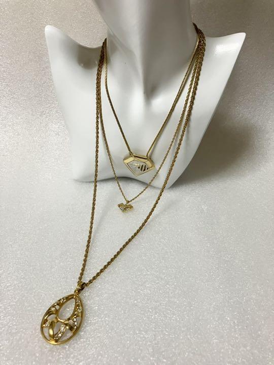 Good quality ◎ Valentino necklace and 3 other pieces set, bulk sale