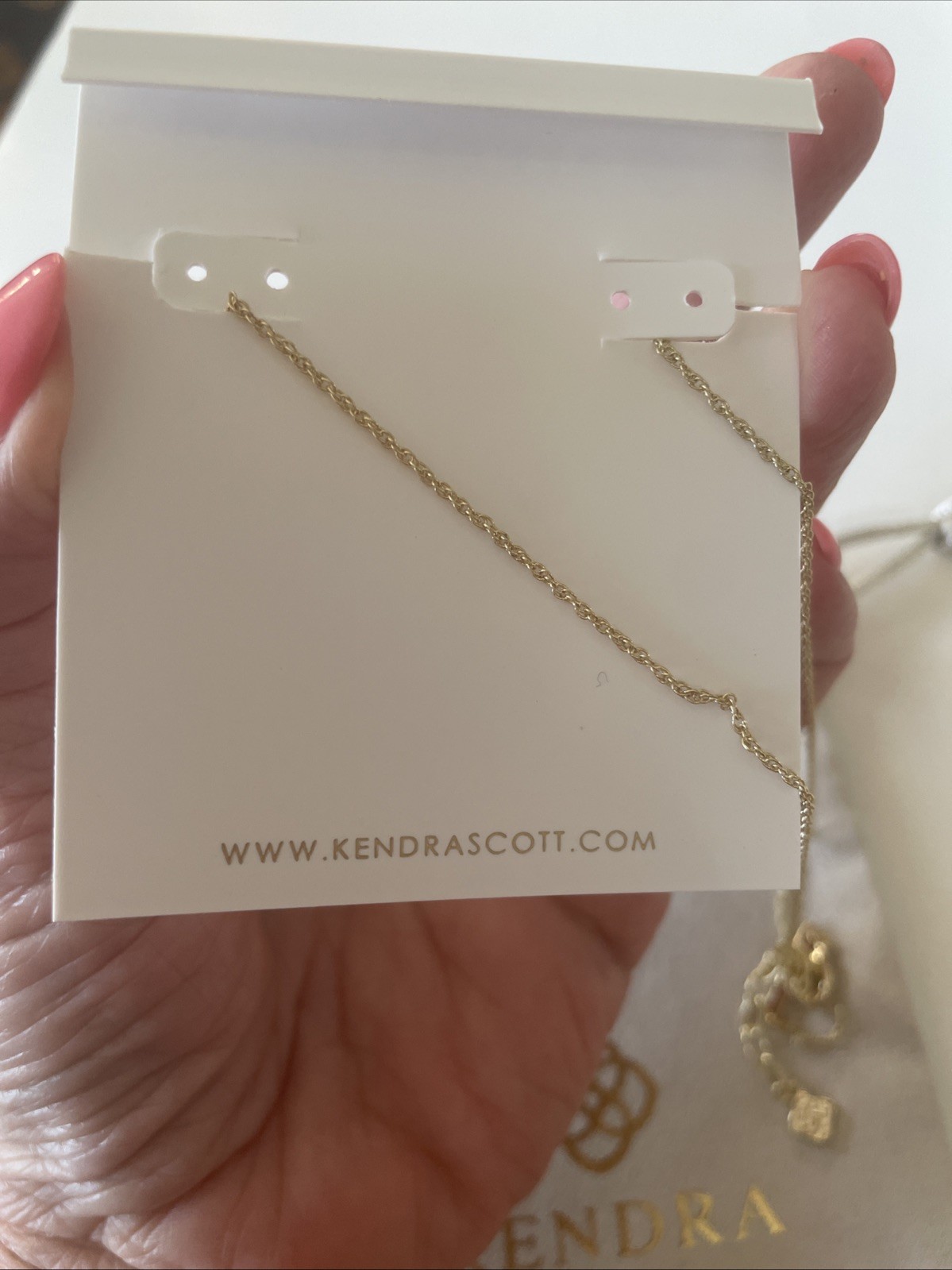 Kendra Scott Mallory Rose Necklace – Gold / Whit