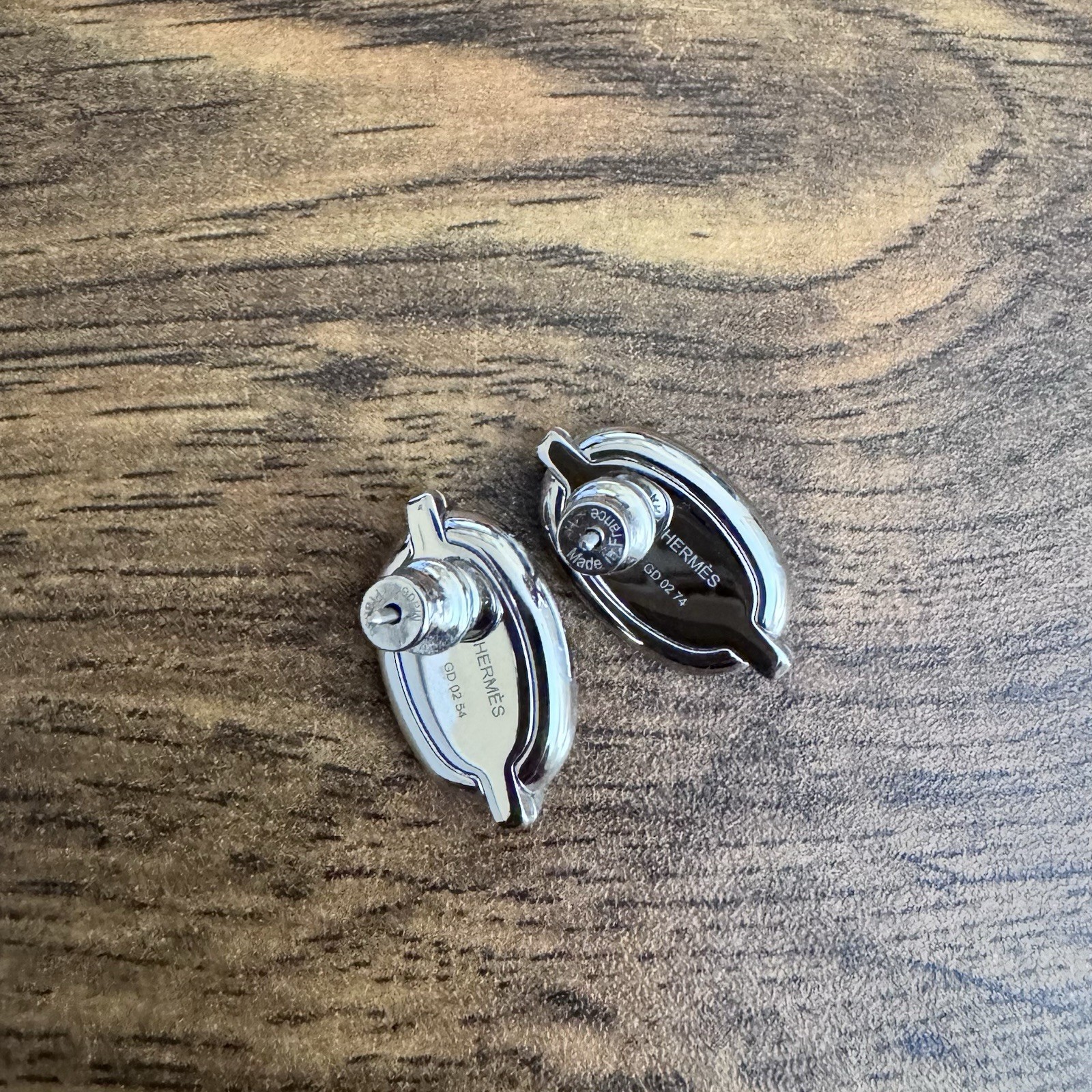 HERMÈS Mini Maillon Earrings Silver Marron Glacé Women