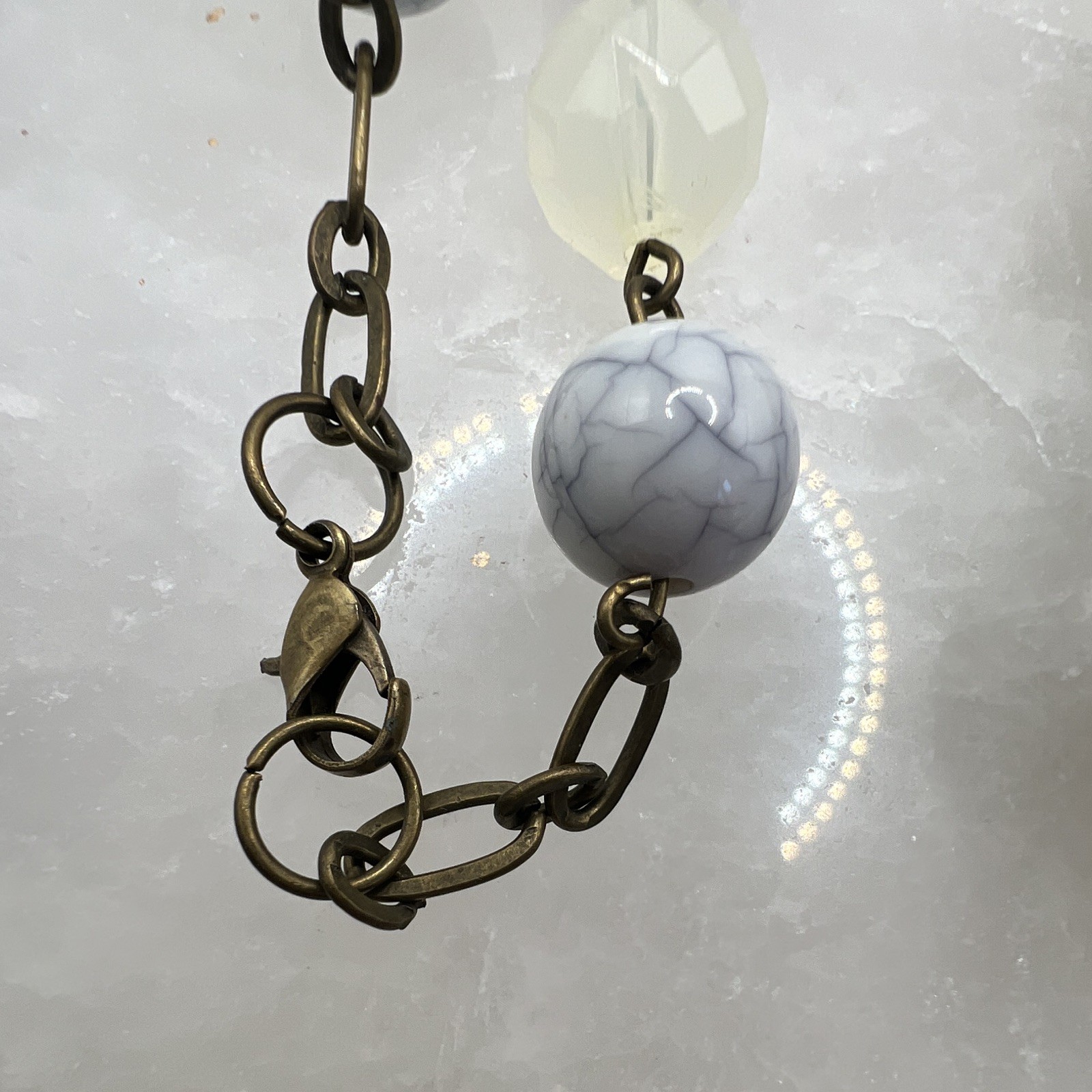 Gold Tone Link Chain Statement Necklace w/Gray & White Bold Faux Stone Pendant