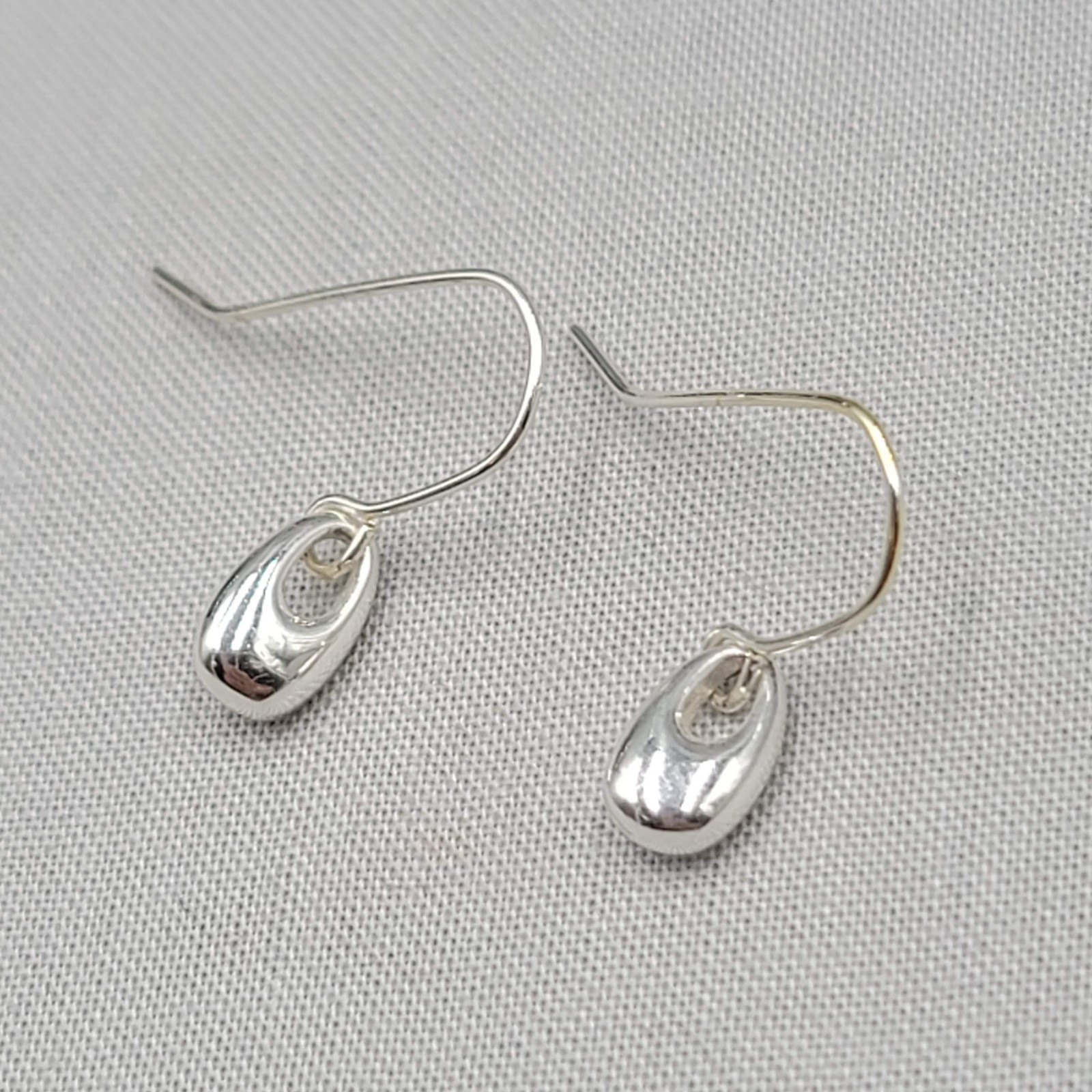 Dainty Casual Pierced Earrings Silver Plated Dangle 3/8″