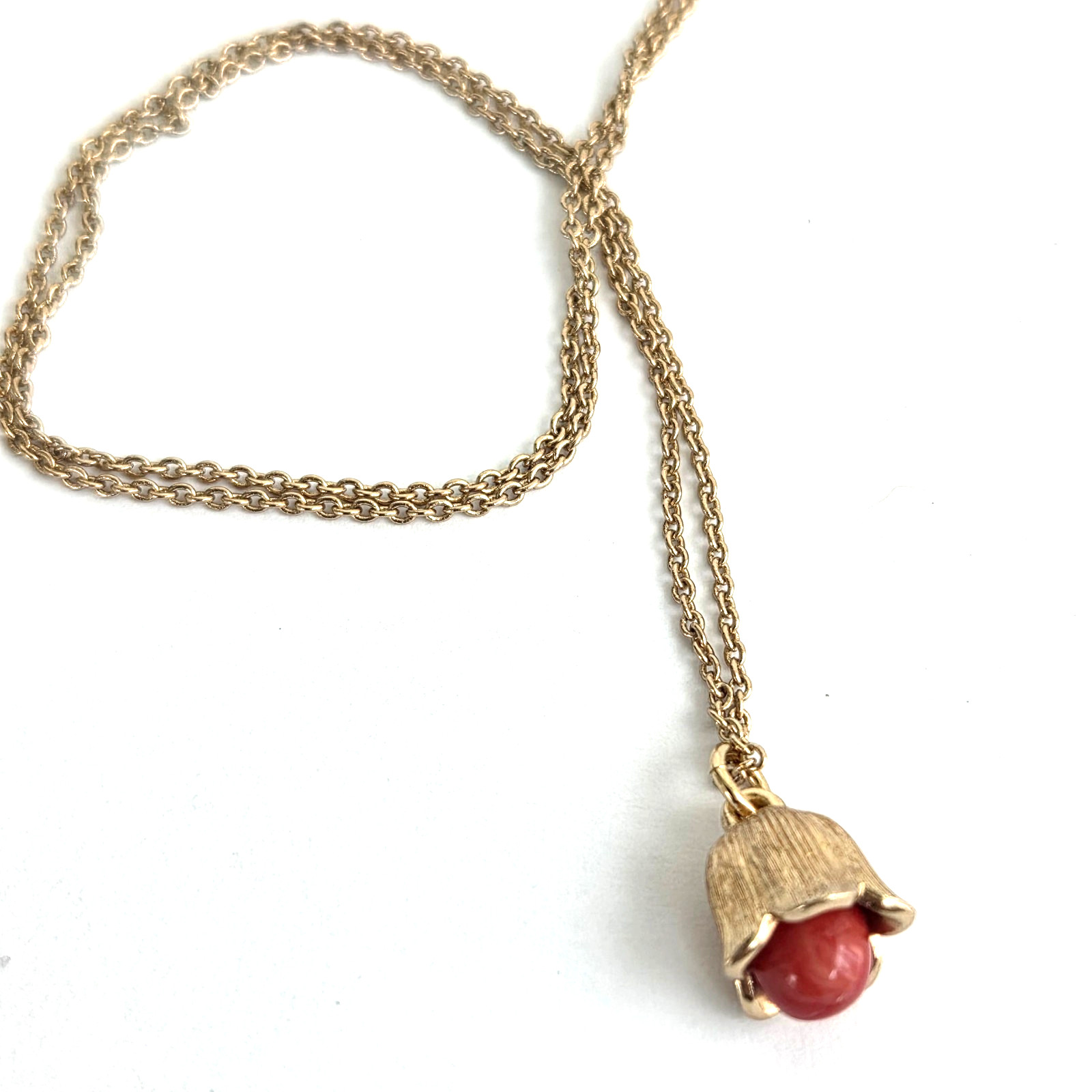 Natural Red Bead Pendant Necklace Gold Color Tulip Scallop Petals Marked