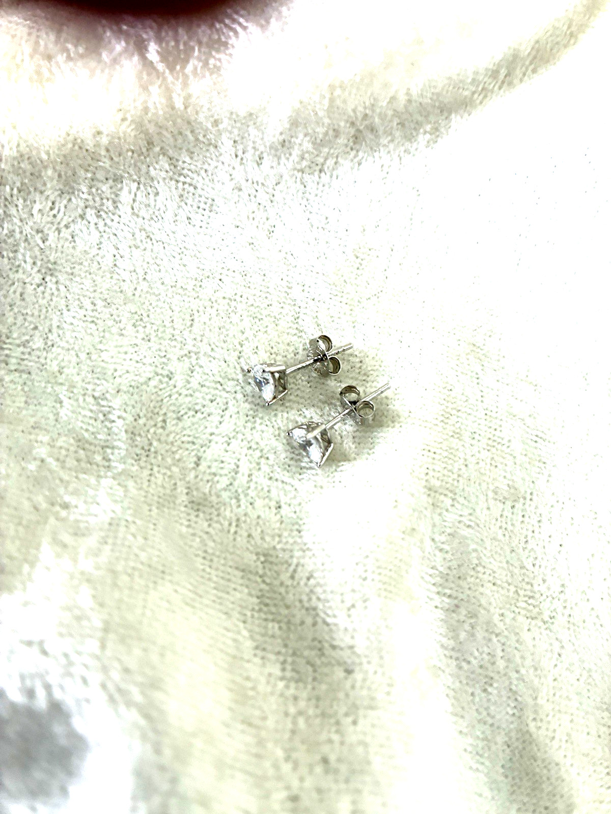 DIAMONIQUE CZ 1.0 cttw HEART STUD EARRINGS, STERLING SILVER (M4823-52)