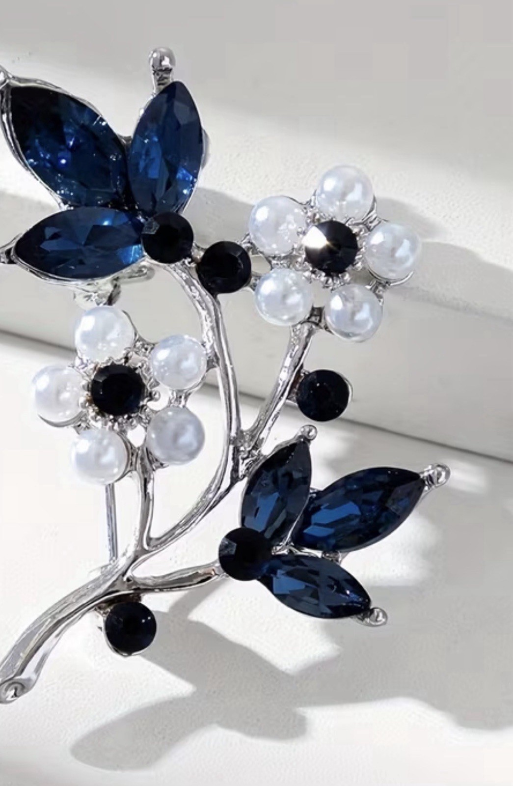 Blue Crystal & Faux Pearl Flower Brooch Silver Tone Floral Pin