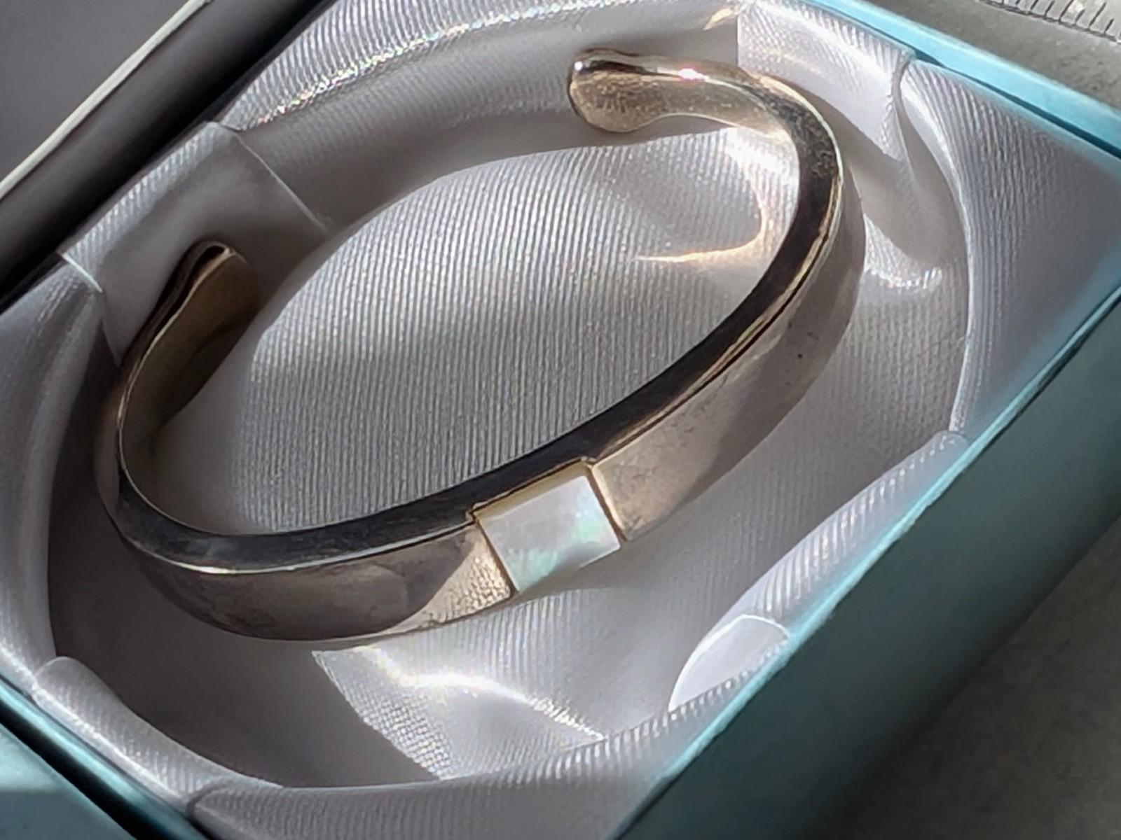 Vintage Silver Tone Solid Open SLIM Cuff Bracelet MOP centre 30g Dia 60x 45mm