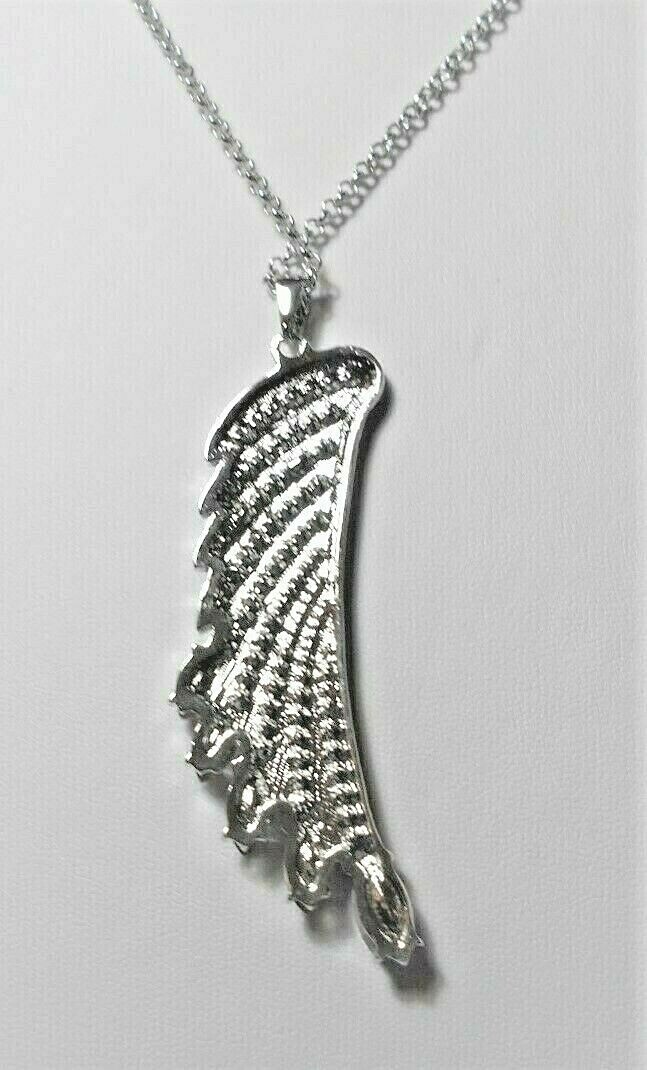 84mm silver wing pendant with Austrian crystals, 29″ chain (SH2D2)