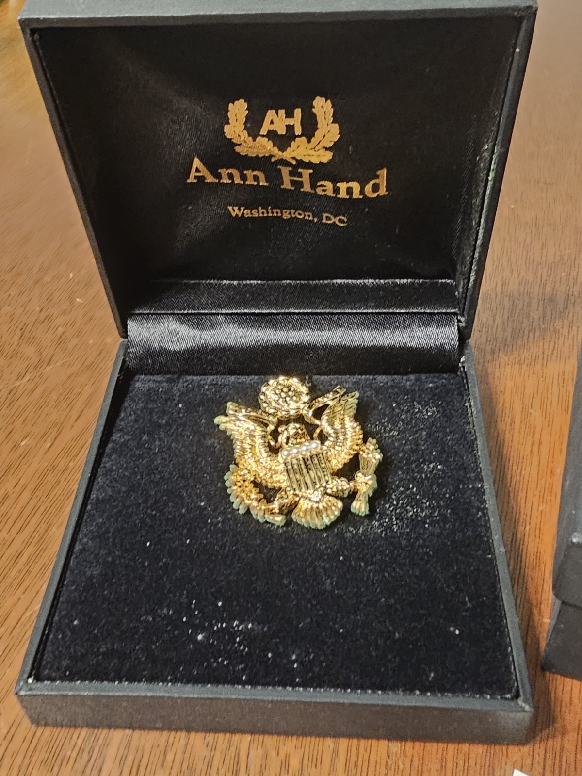 Ann Hand Great Seal Seal Of The United States Pin Brooch Gold Tone Faux Pearl