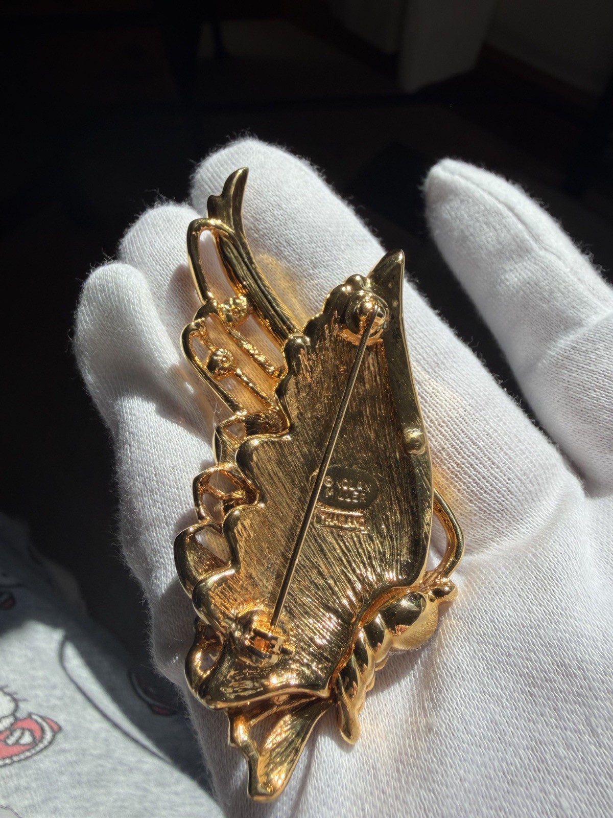 Nolan Miller Glamour Collection Signed Feather Rhinestone Brooch Pin Gold/Clear