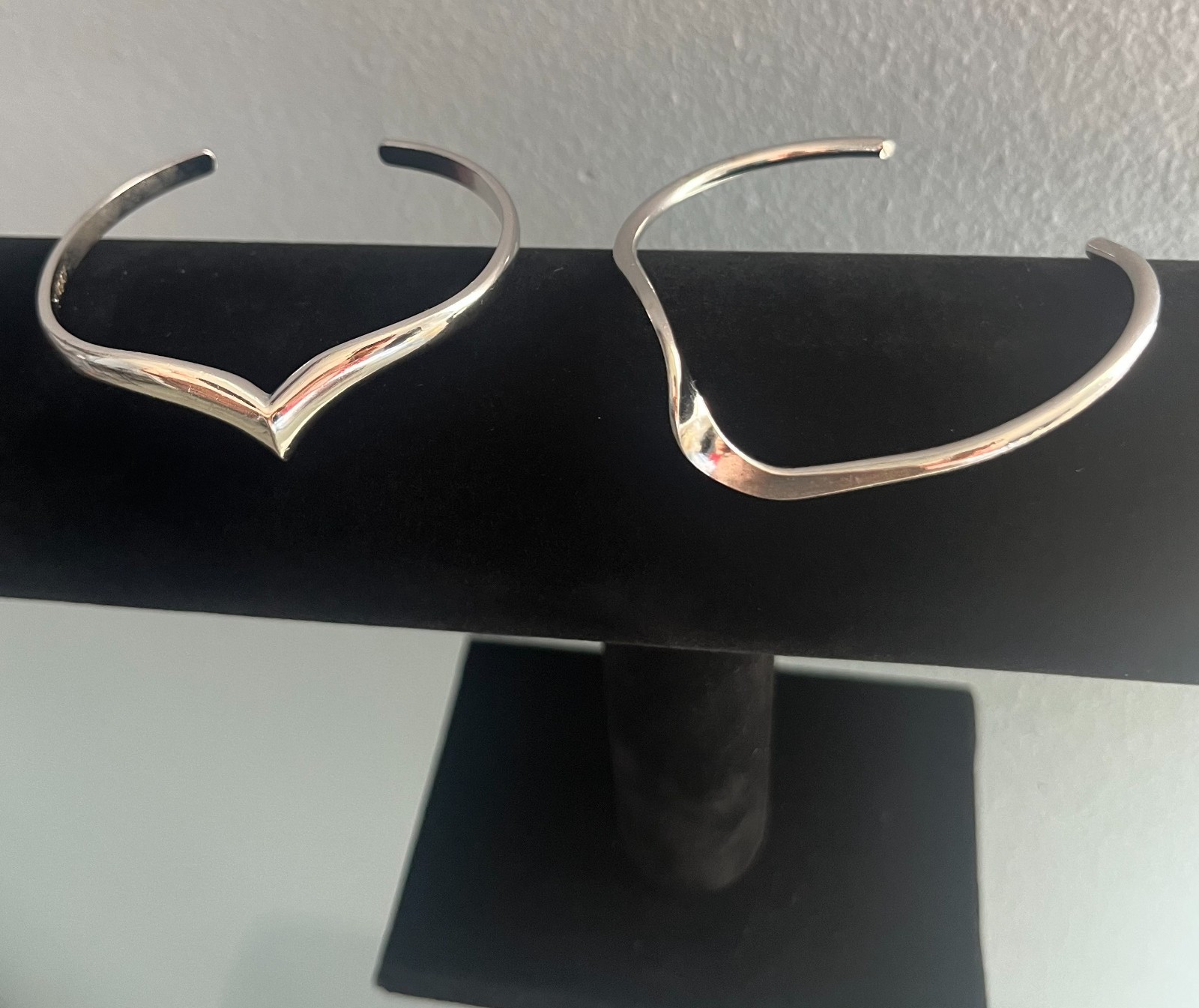Lot of 2 Silver Tone Cuff Bracelets – Signed Avon Chevron V & Wavy Design