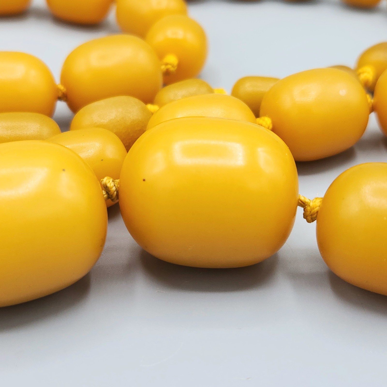 VTG Large Amber Butterscotch Faturan Composite Bakelite Bead Necklace 32″ 108.8g