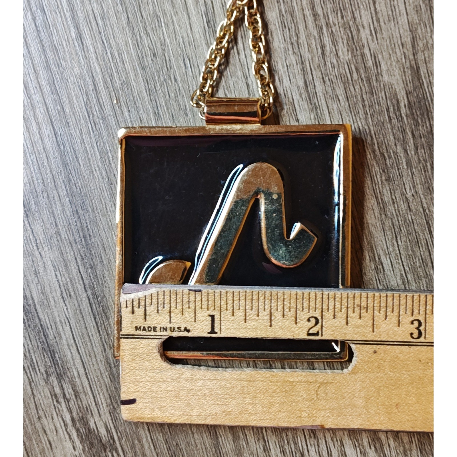 VTG Celebrity Gold Tone Leo Zodiac Sign Square Pendant Necklace Black Enamel