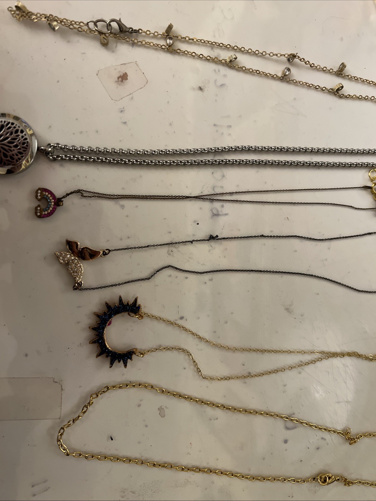 NECKLACE LOT EVERYTHING IN PICTURES (SOME HANDMADE)
