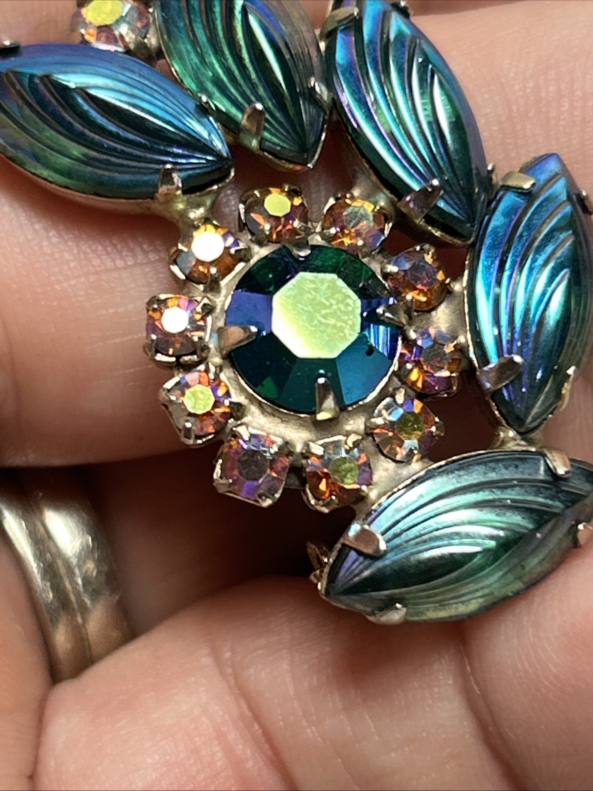 Vtg Clamper Bracelet Earrings Set Heliotrope Watermelon Glass Stones Unsigned