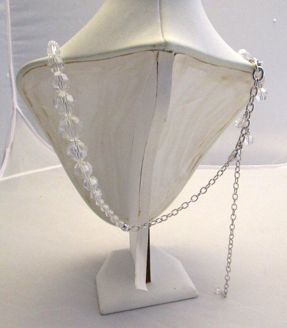 SWAROVSKI BOLD CRYSTAL PENDANT GLAM RETRO STATEMENT NECKLACE & BOX – 29 IN