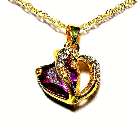 Gold Tone Purple & Clear Crystal Heart Pendant 16″ Necklace – NWOT (#2673)