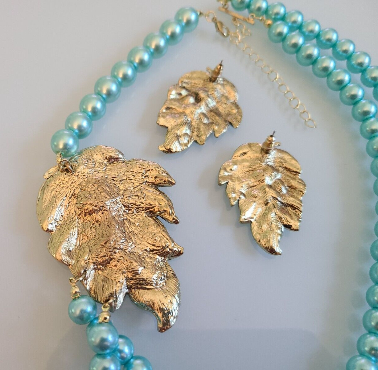 DESIGNER STYLE UNSIGNED AUTUMN LEAVES NECKLACE EARRINGS SIDE WORN SET WOW
