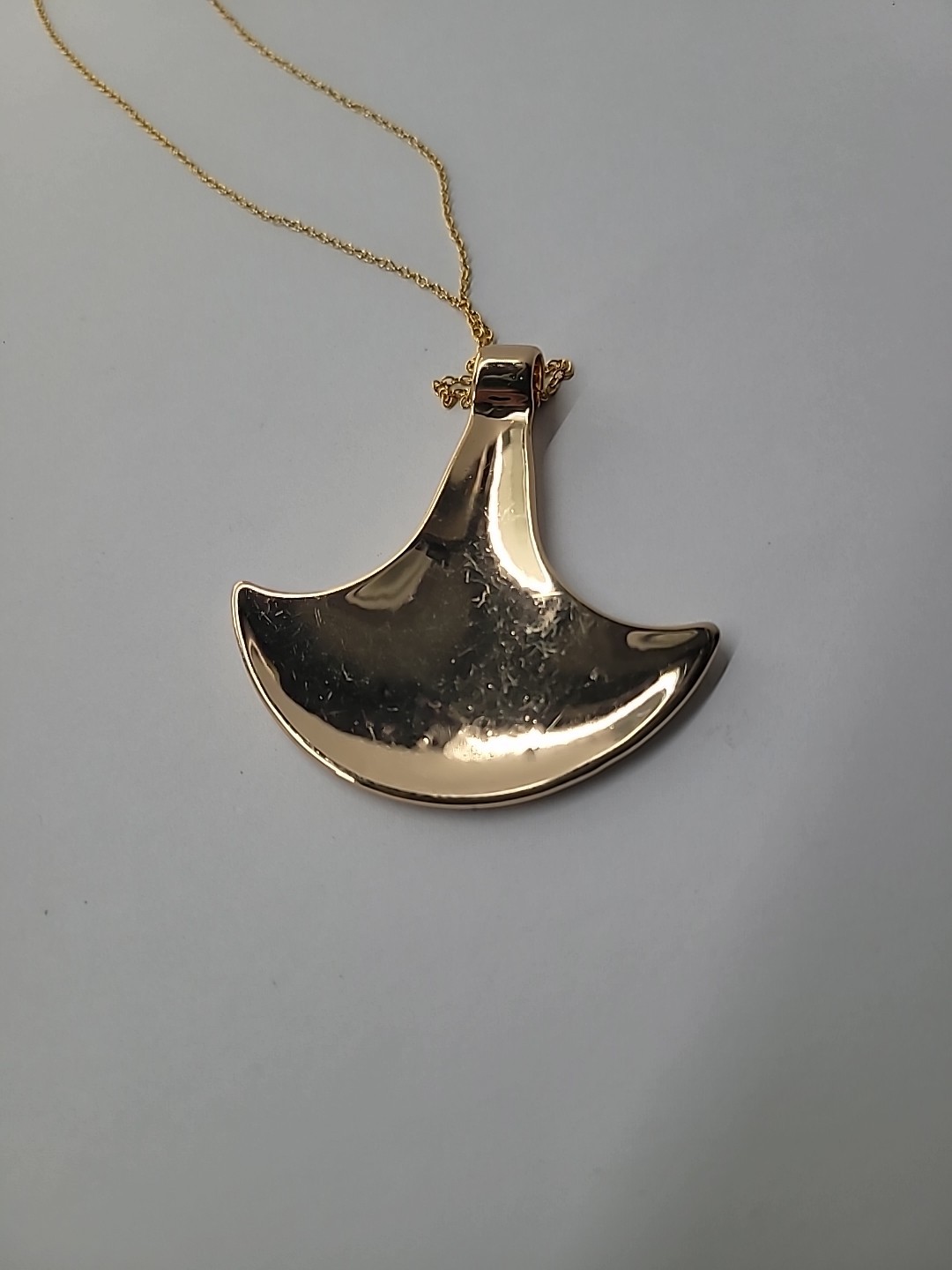 Vintage Gold Tone Fan Pendant Necklace Statement Minimalist Scandinavian Style