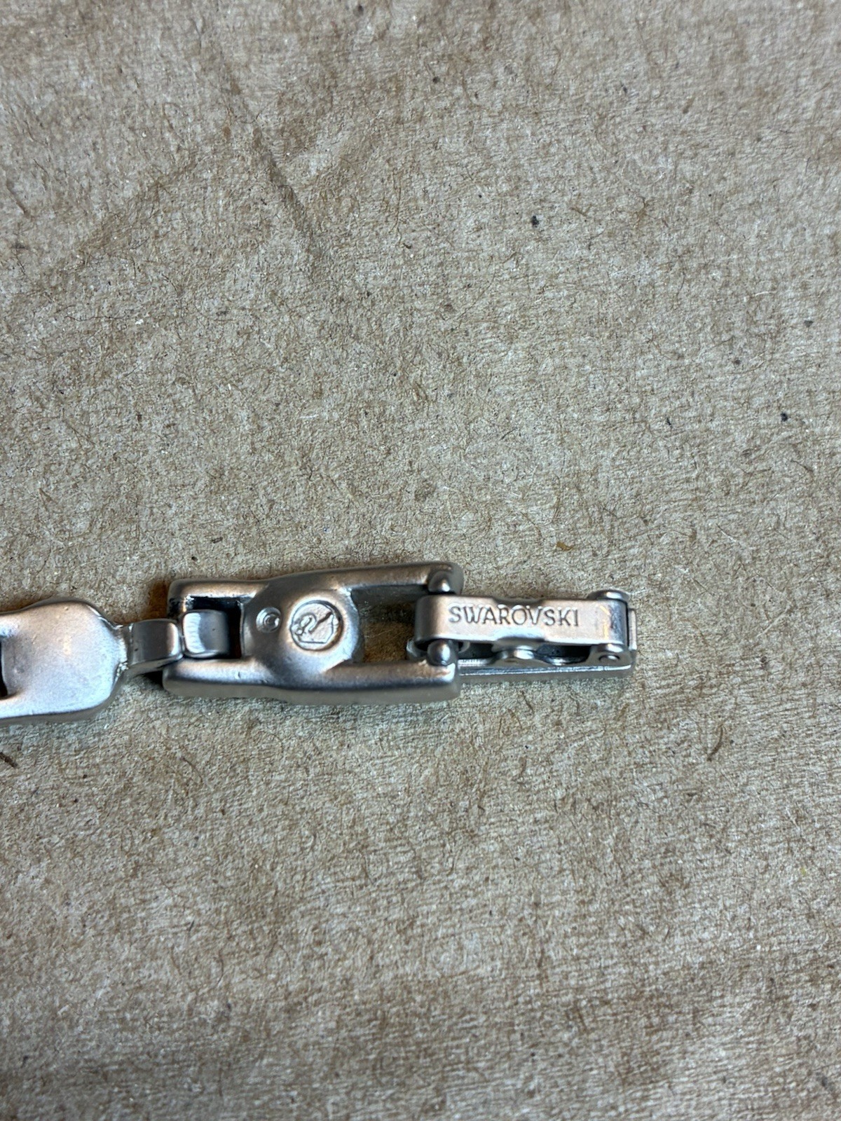 Vintage Swan Swarovski Clear Crystal Silver Tone Bracelet Brushed Silver 7″