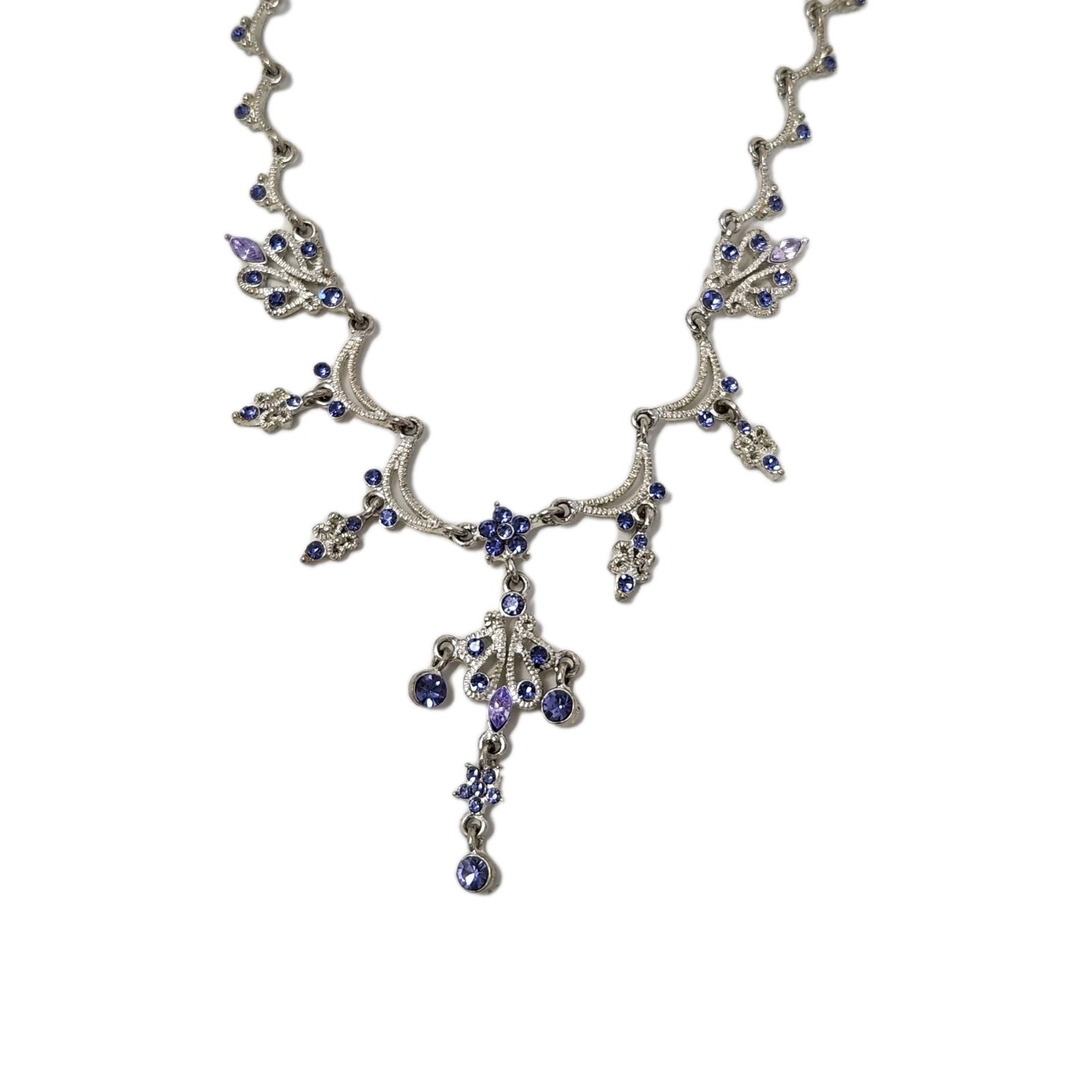 Purple Crystal Rhinestone Y-Drop Scalloped Necklace Silver Tone Fringe Dangle