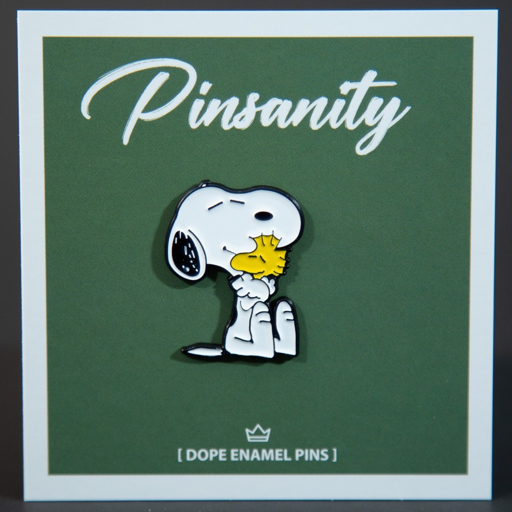 Snoopy hugging Woodstock Pin – Fast Shipping from USA – Brooch – Peanuts