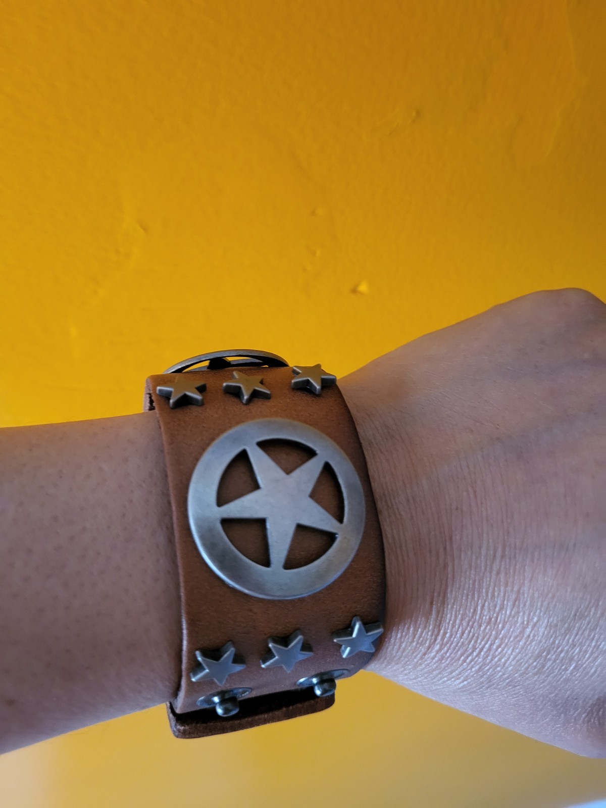 Punk Rock Biker Taxas star Bracelet Wristband BROWN