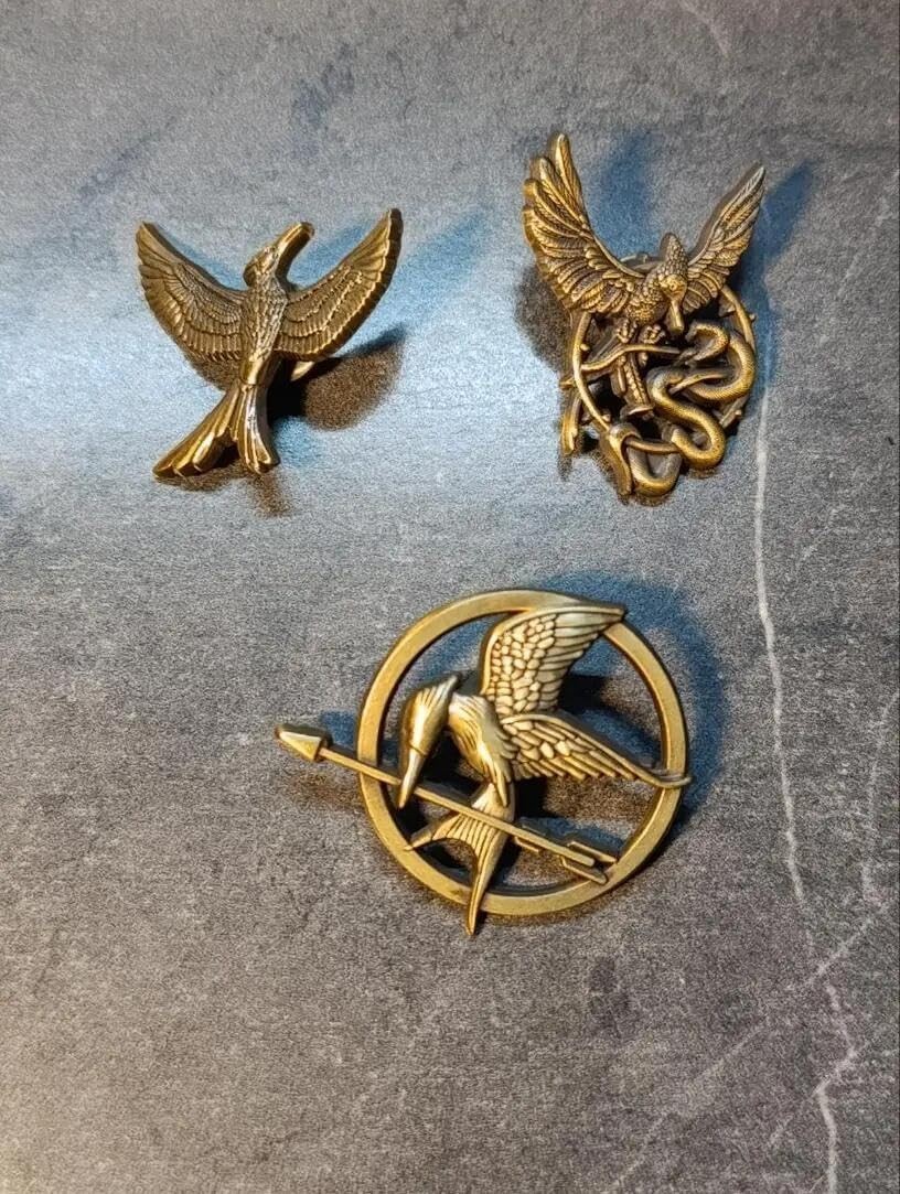 Mockingjay Pin Bulk Set – 2/10/50/100 Pack Lapel Brooch Badge 1.57″ Fan Collecti