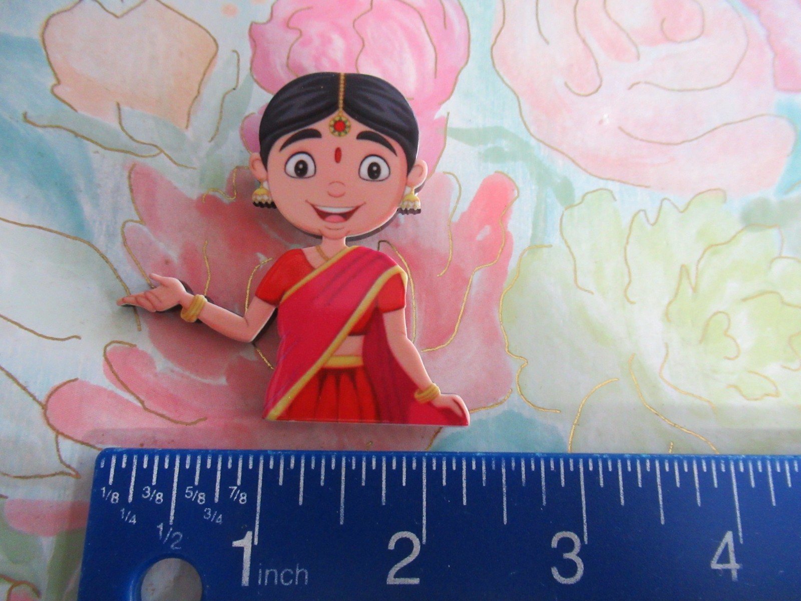 BEAUTIFUL PRINCESS GIRL LADIES WOMEN CHARACTER BROOCH CHOOSE YOUR FAVORITE! NEW