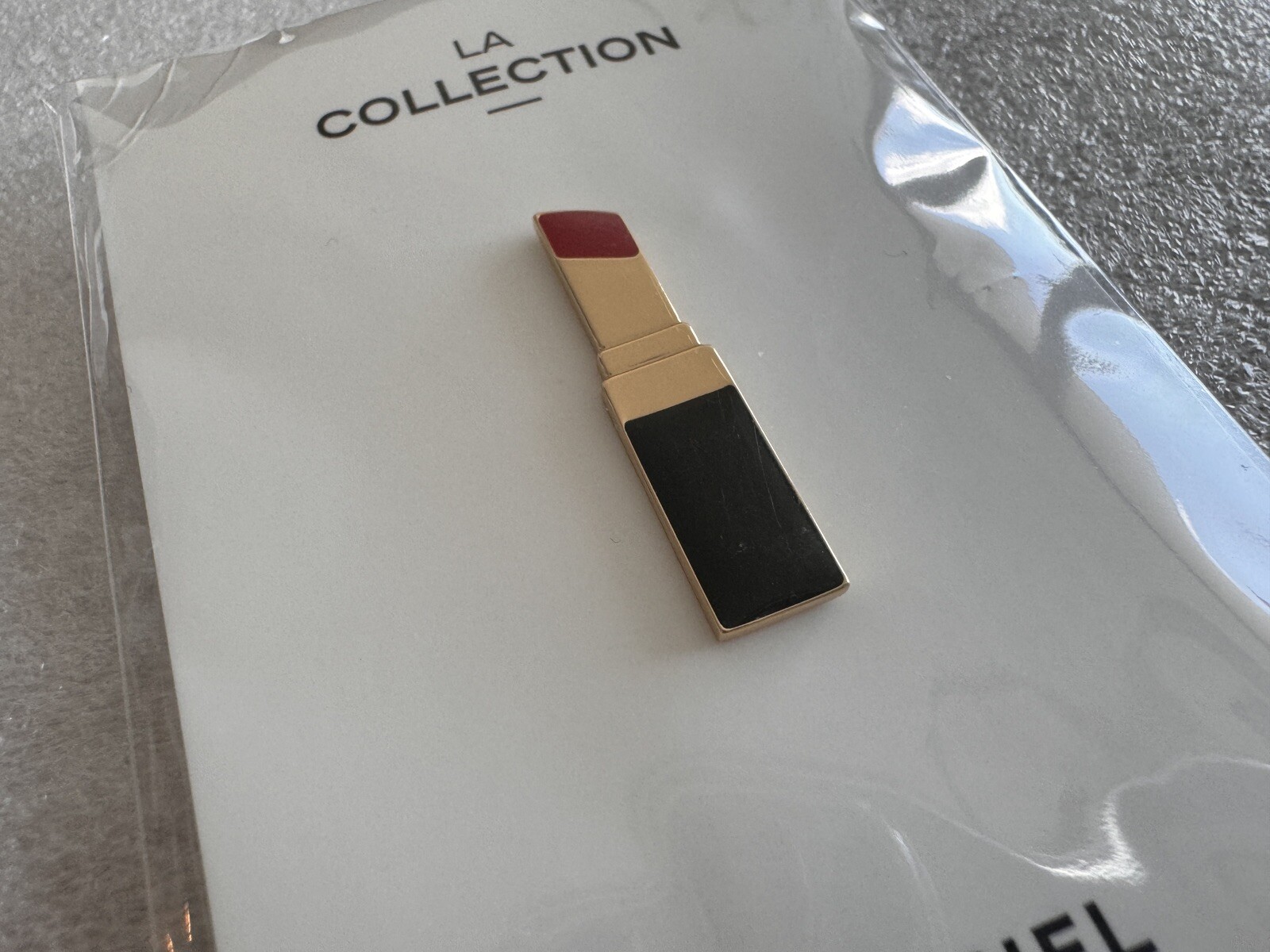 Chanel La Collection Novelty Pin Badge No.5 & Lipstick set. Brand New.