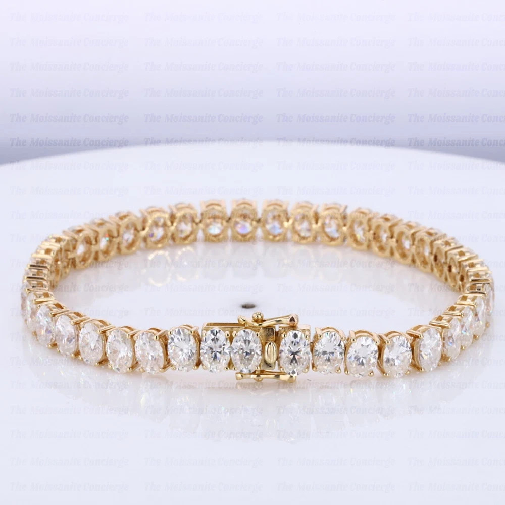 17.6 TCW Oval Cut Moissanite 7″ Tennis Bracelet Silver 14CT White Gold Plated