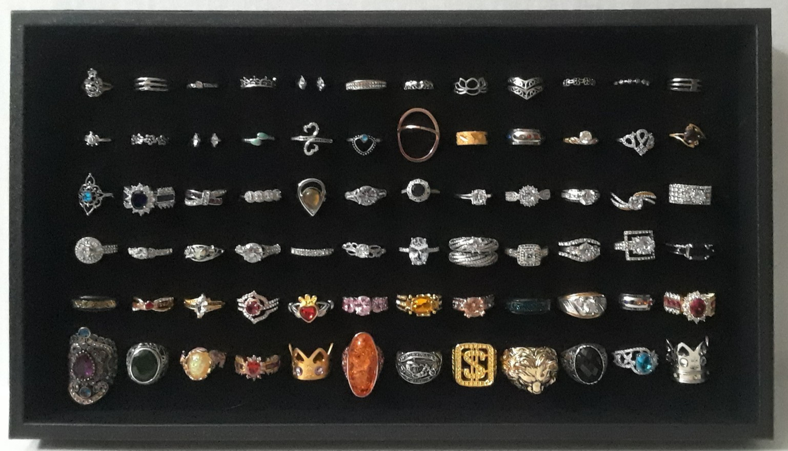Wholesale Lot of 72 Rings Various Shapes and Sizes Men – Women Display Tray NWOT