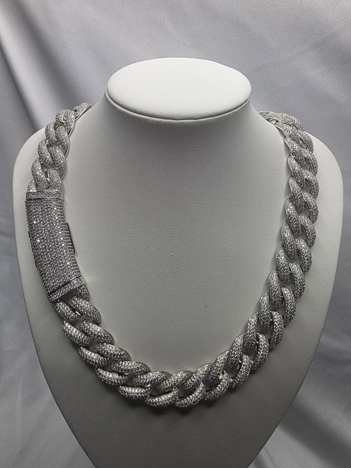22″ VVS Moissanite Cuban Link Chain 925 Sterling Silver Iced Out Necklace