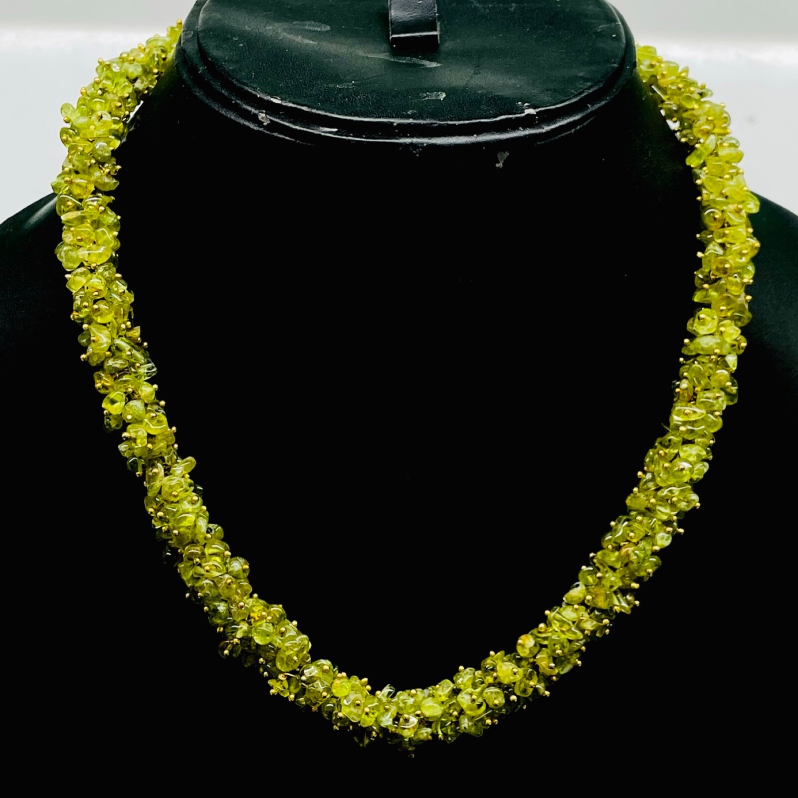 18″ Single Strand Natural Peridot Necklace Sparkling Untreated Rough Chips Beads