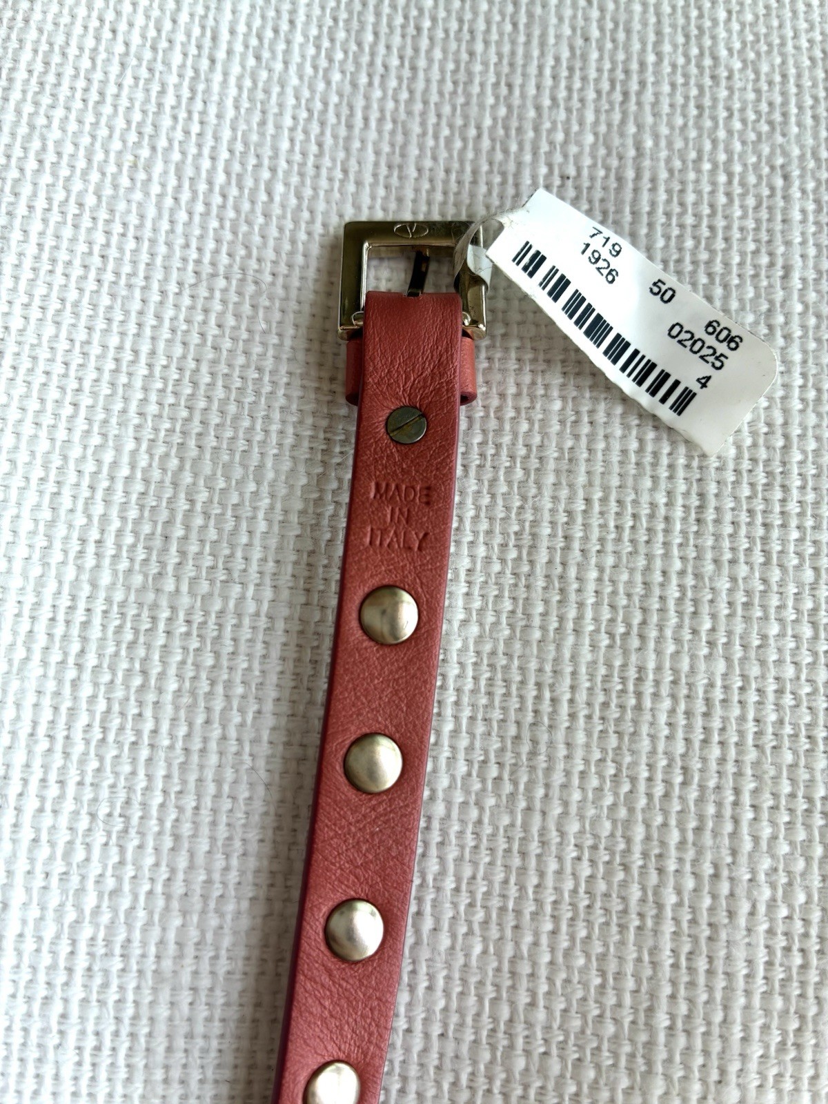 *NWT* Valentino Garavani Rockstud Leather Bracelet – Coral 19cm