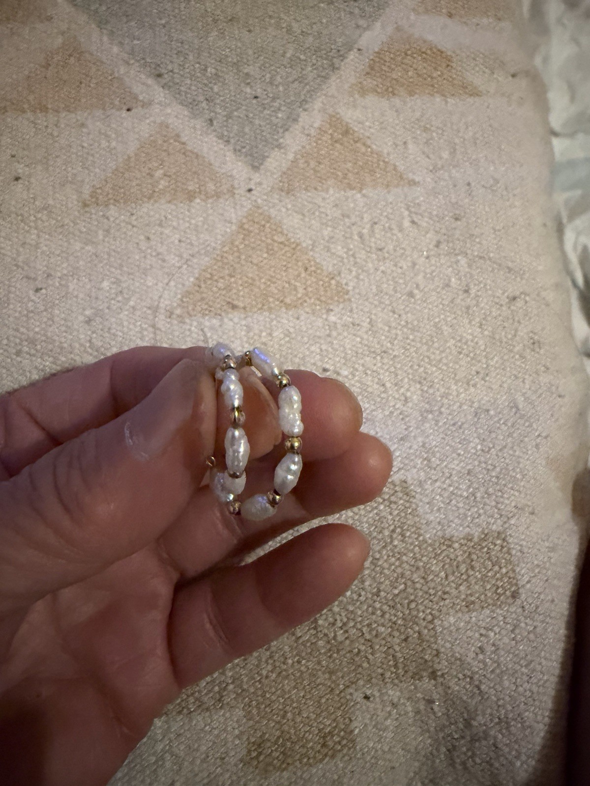 14K White Round Pearl Beaded Hoop Earrings Gold Tone Wire Closure 1.75 in