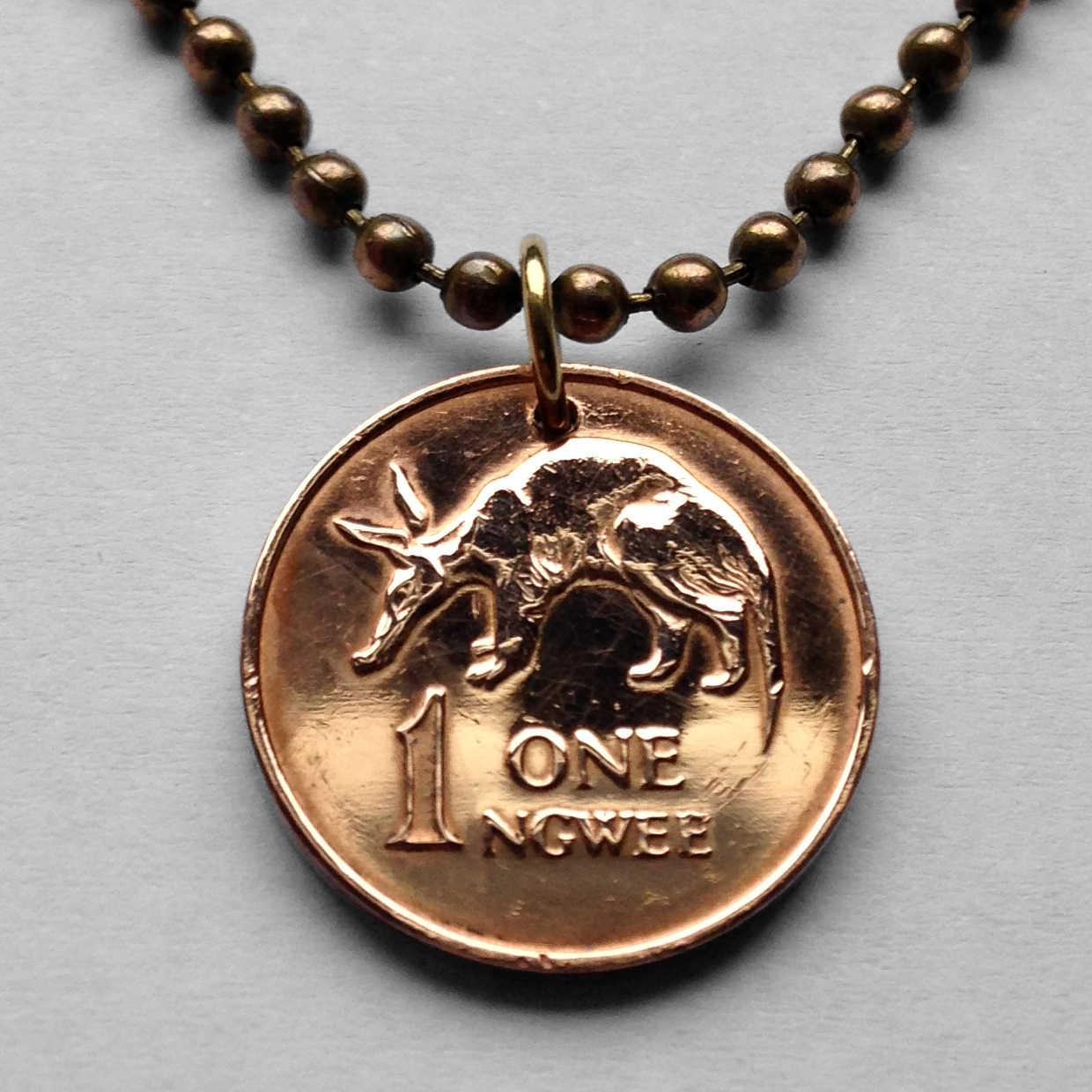 1983 Zambia 1 Ngwee coin pendant cute aardvark African anteater Lusaka n000212