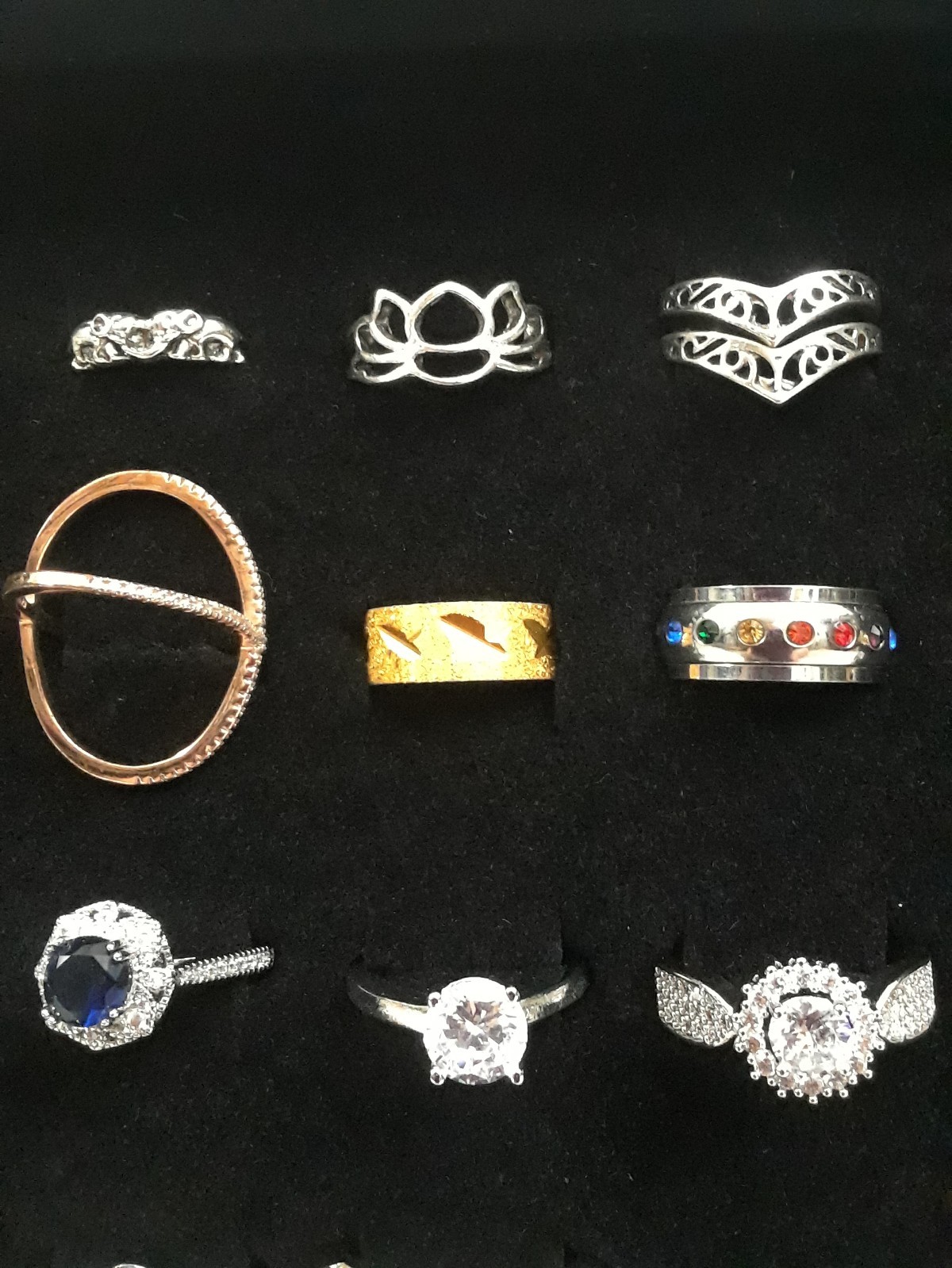 Wholesale Lot of 72 Rings Various Shapes and Sizes Men – Women Display Tray NWOT