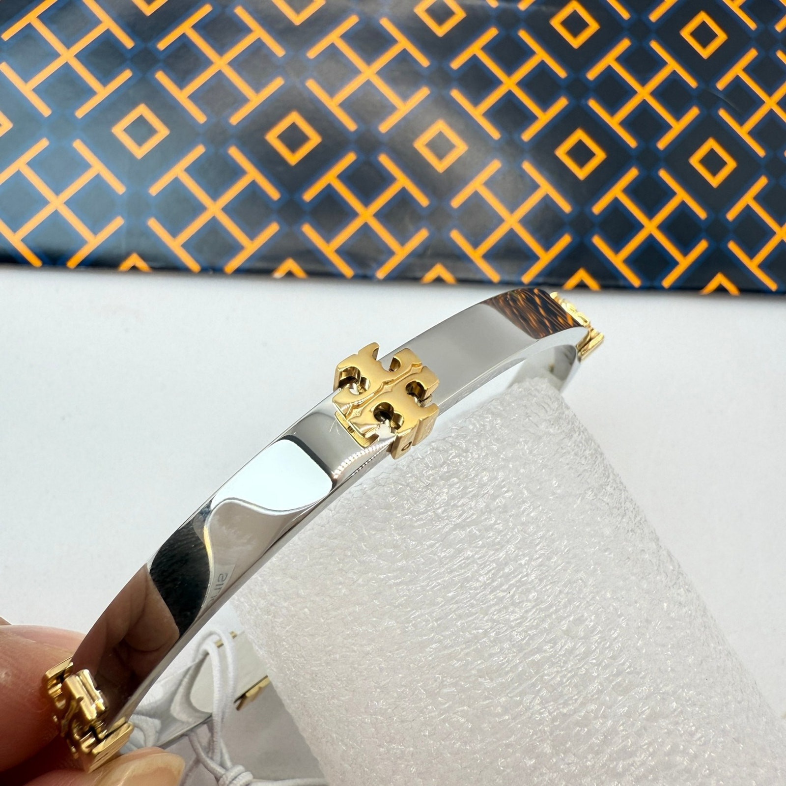 Tory Burch Classic Logo Hinge Bangle 168864 IN Tory Silver