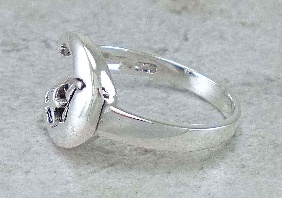 925 STERLING SILVER MOON FACE AND STAR RING size 8 style# r2805