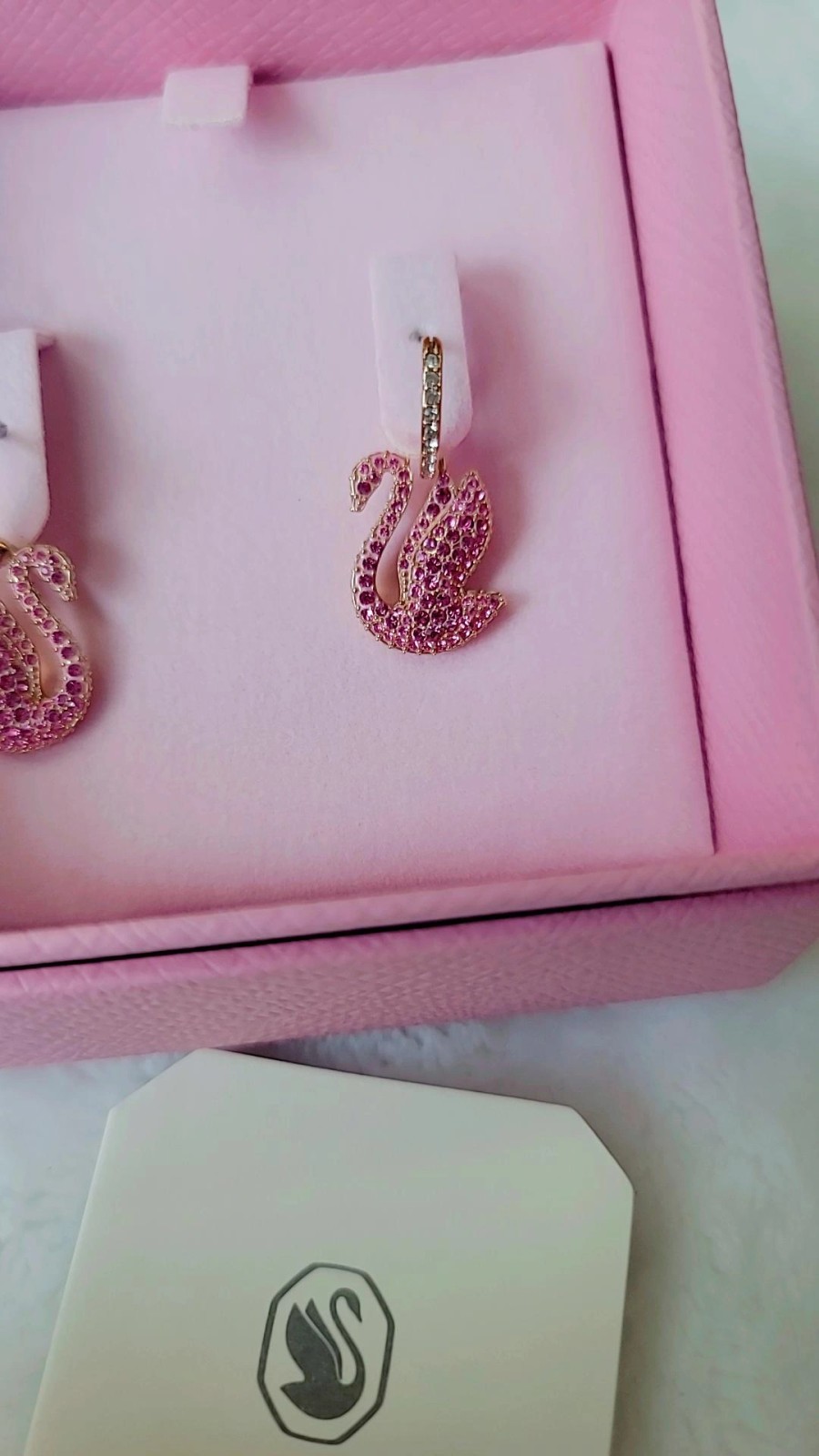 Swarosvki, Classic Swan Pink Crystals and Pink Rose Earrings Gold Plated New