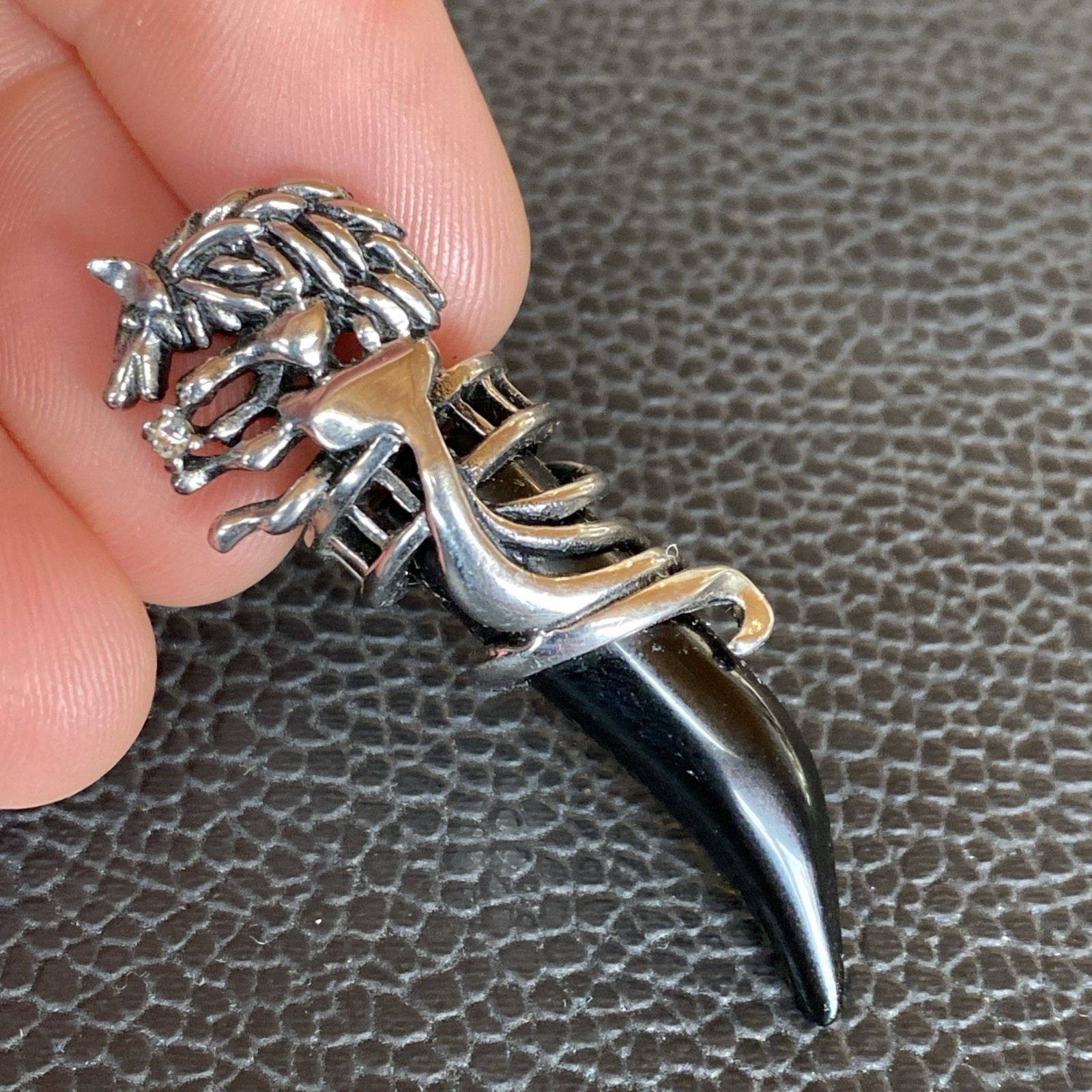 Wolf Head Tribal Pendant Shiny Silver Tone Simulated Faux Onyx Black Fang Tooth