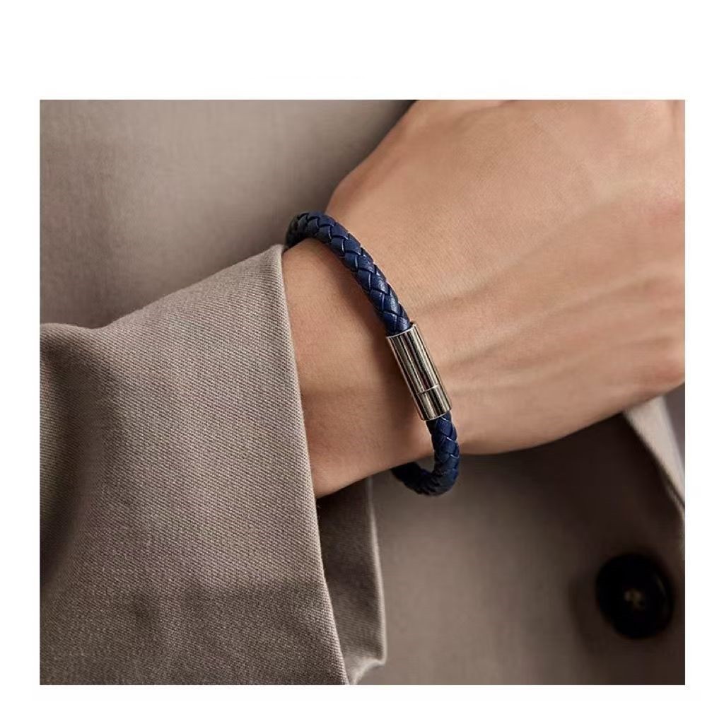 Hand woven stainless steel magnetic buckle bracelet made of genuine leather