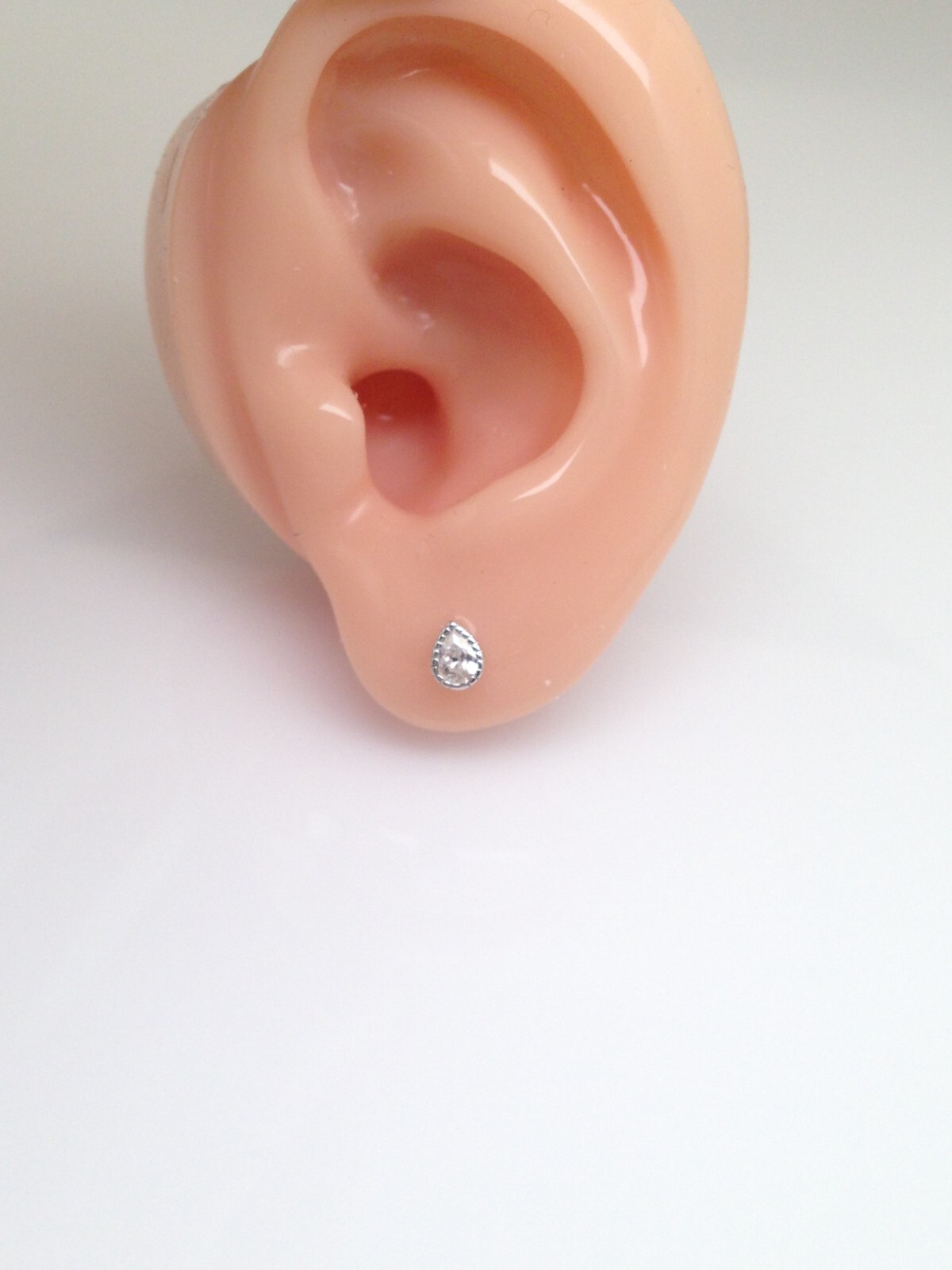 925 Sterling Silver CZ Teardrop Stud Earrings Women Girls Dainty Studs 4.5mm