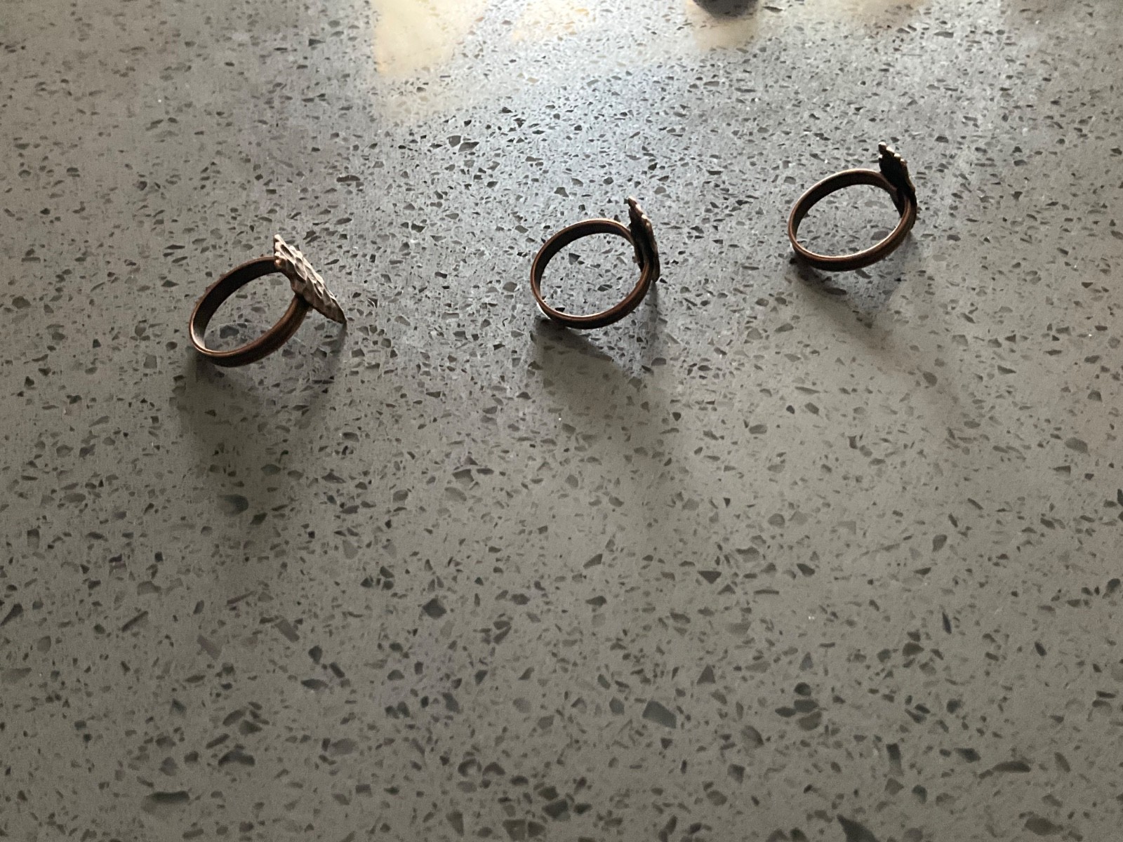 ARROWHEAD RINGS, VINTAGE – 3 IN LOT