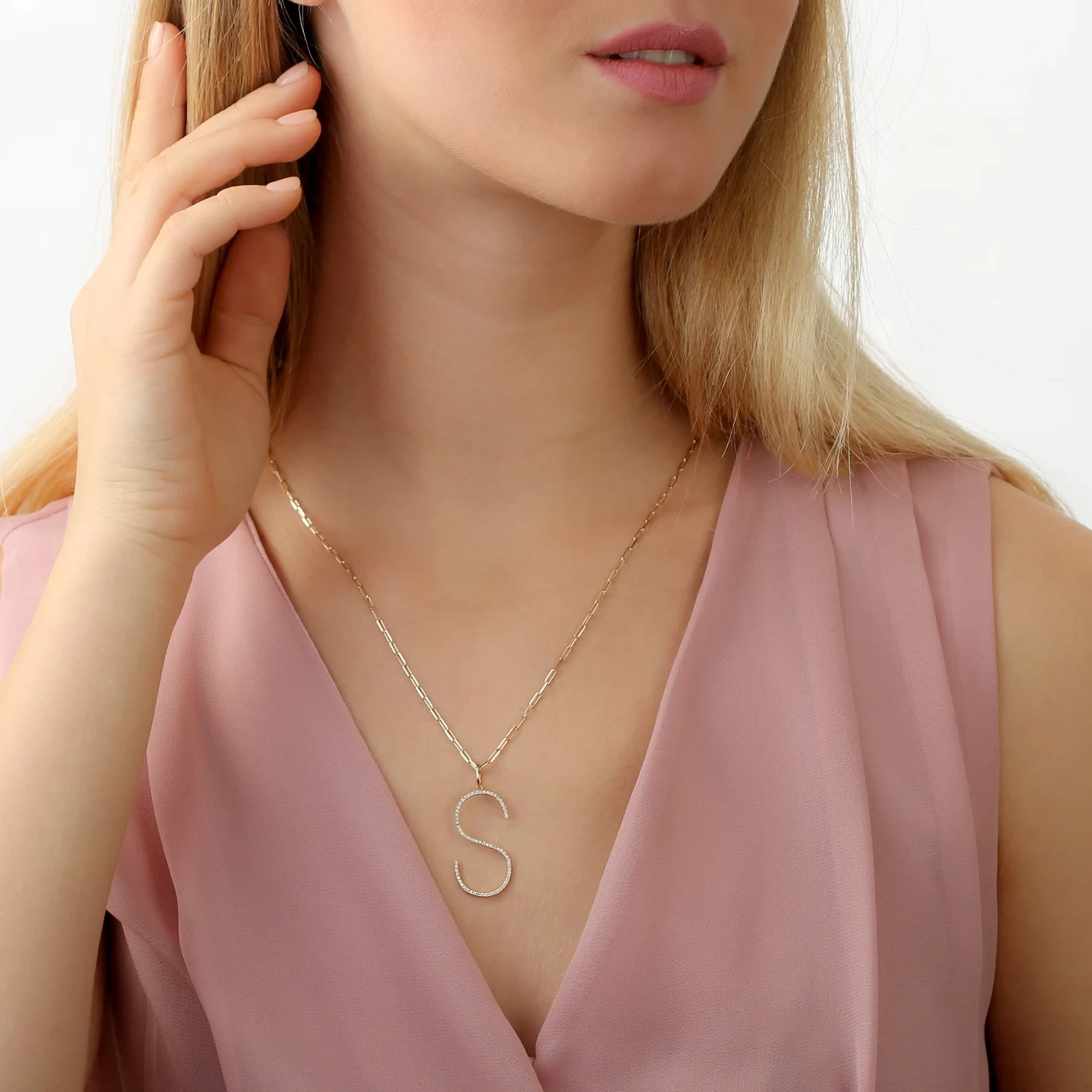 Lab Grown 1.00 Ct Round EF VS Diamond Initial Letter Necklace in 14K Solid Gold