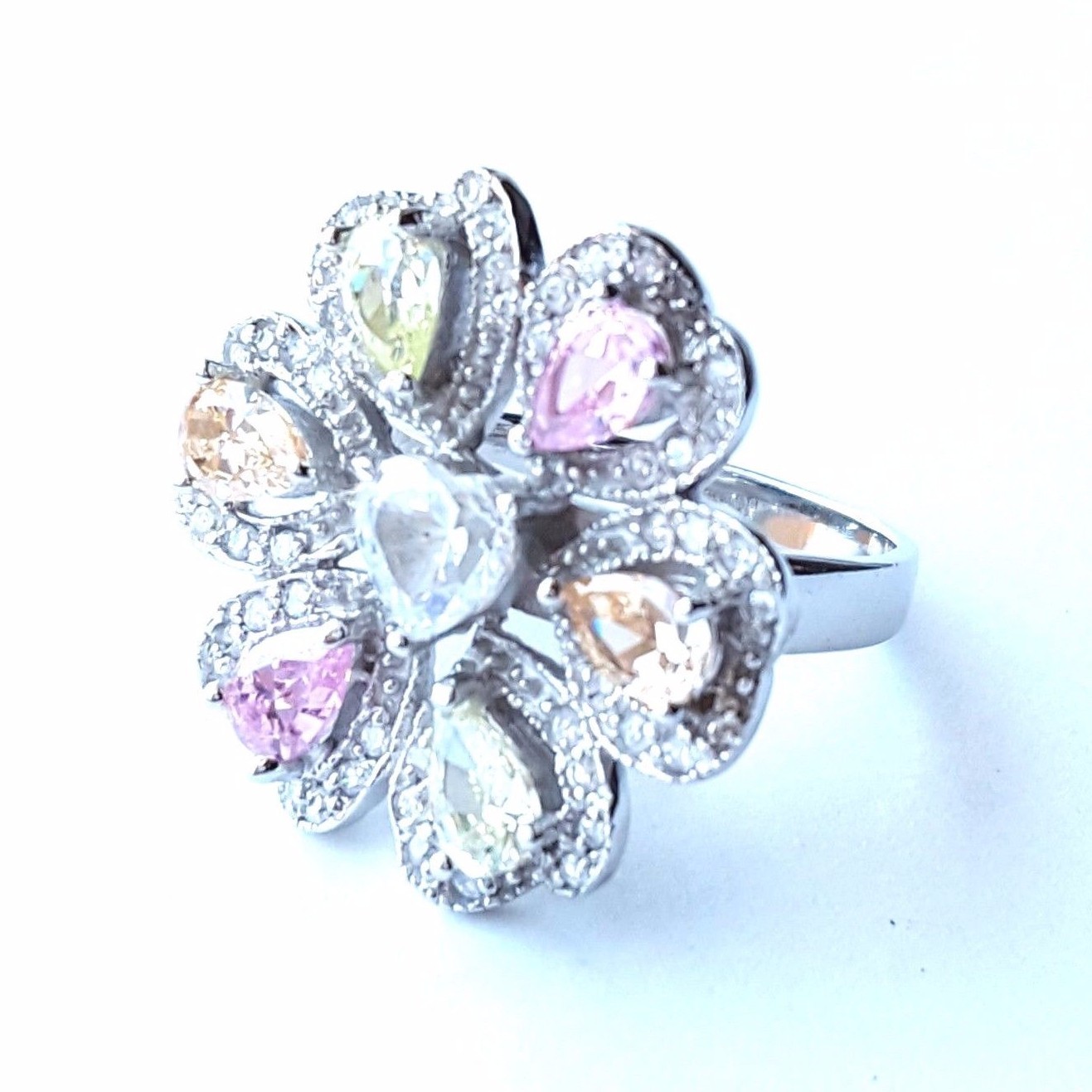 (SIZE 6,7,8,9) EXQUISITE CZ HEARTS FLOWER RING Marcasite .925 STERLING SILVER