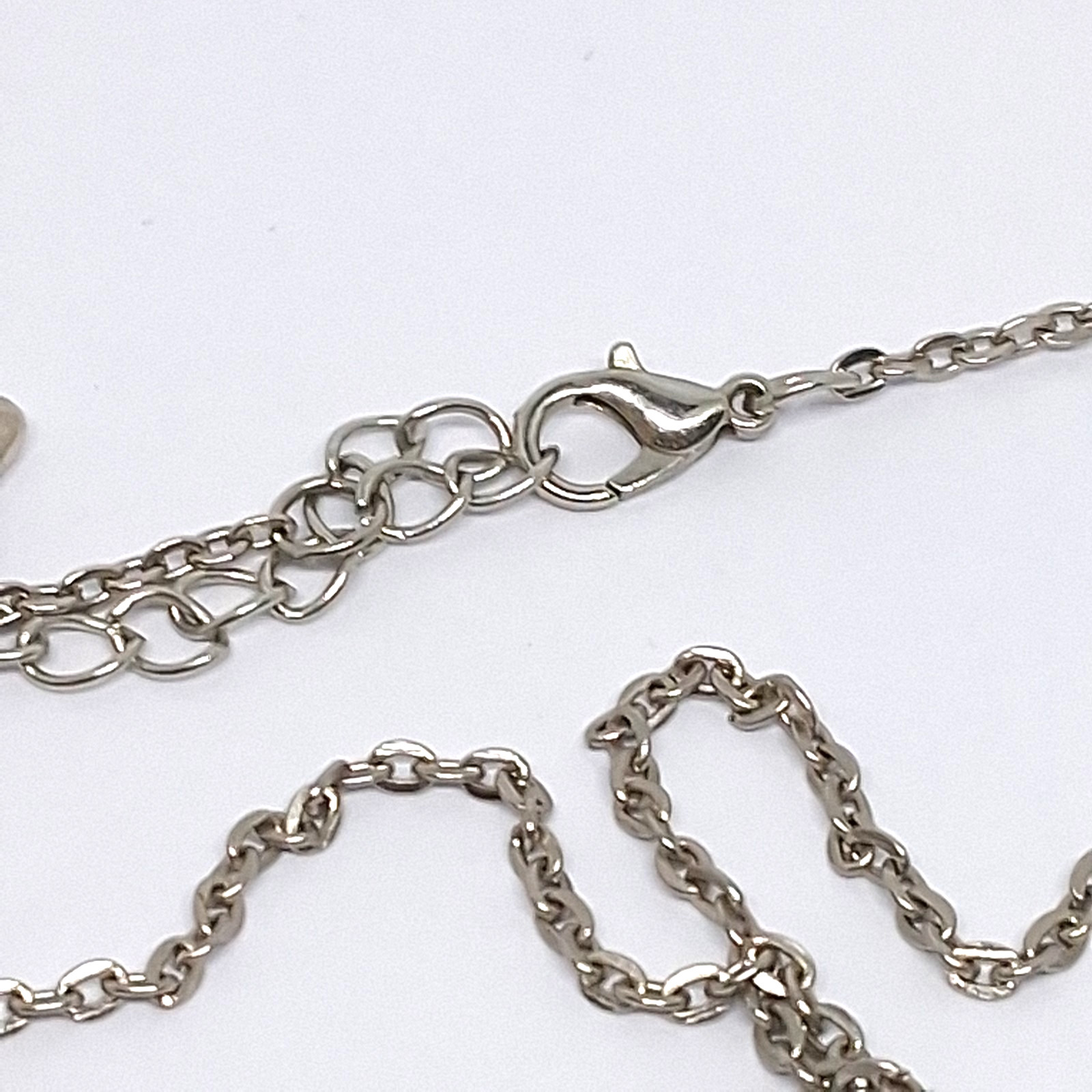 Vtg Clear Rhinestone & Silver-tone tone Butterfly Pendant 12 Inch Necklace
